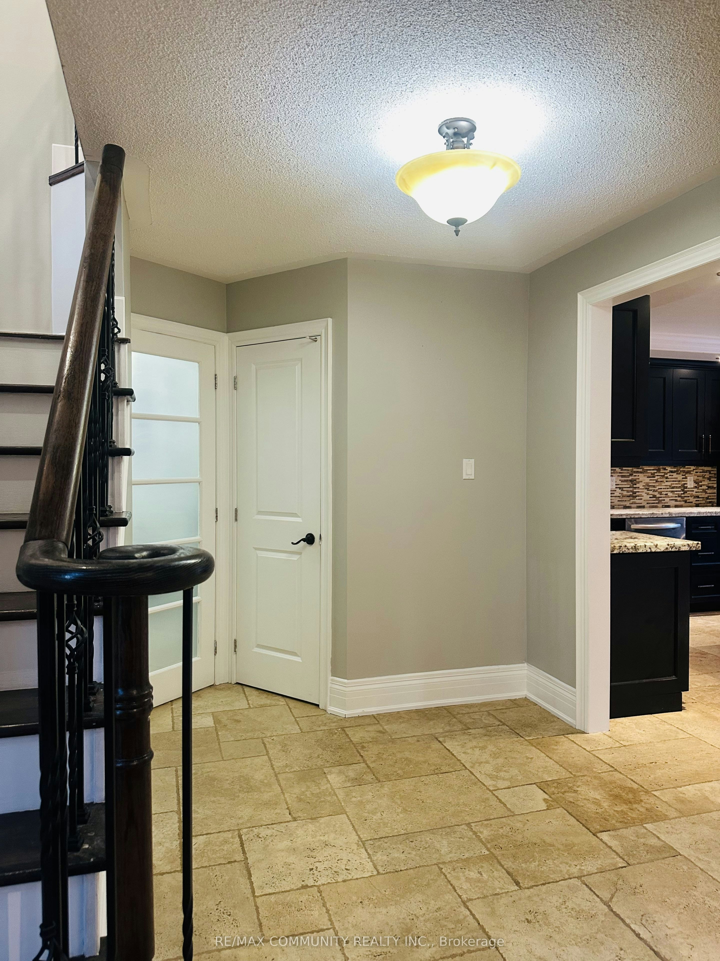 53 Hood Crescent, Brampton, ON, L6Y 4S7 - 8