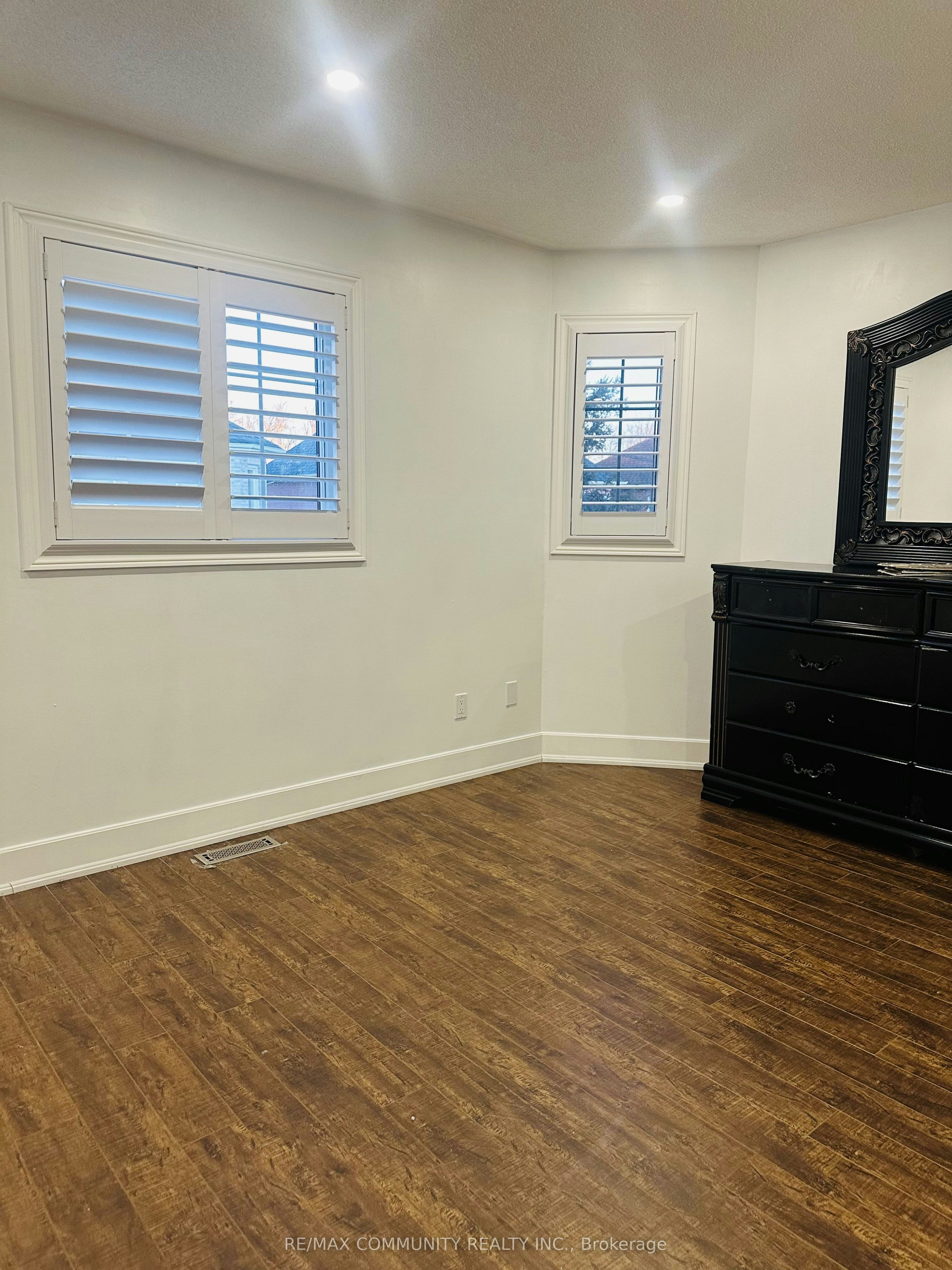 53 Hood Crescent, Brampton, ON, L6Y 4S7 - 10