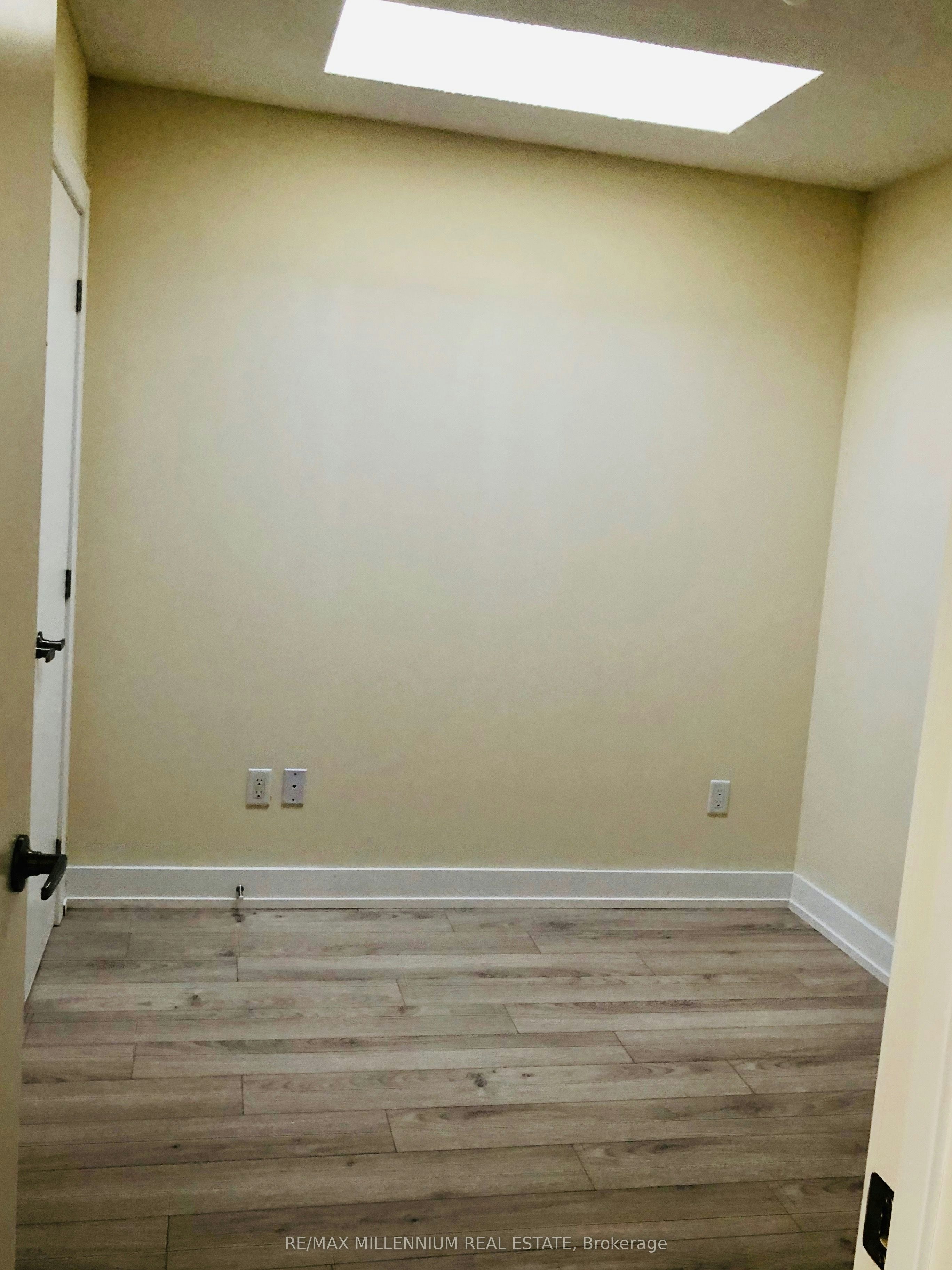 43-3 Elsie Lane, Toronto, ON, M6P 0B8 - 7