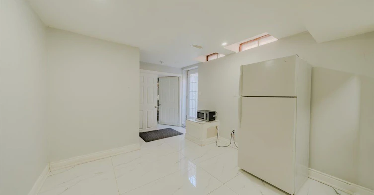 18 Markham Street, Brampton, ON, L6S 2X7 - 9