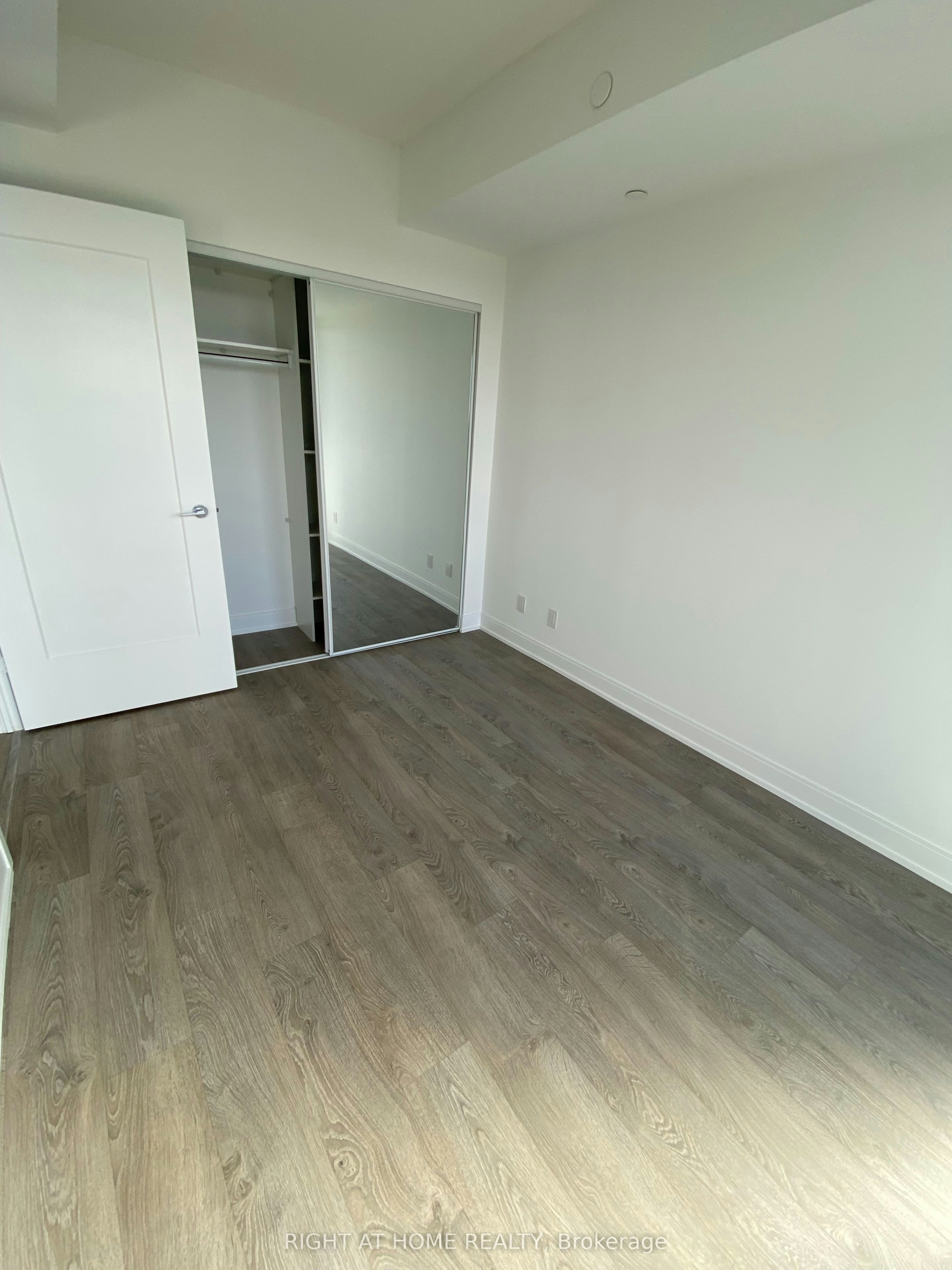 2301-70 Annie Craig Drive, Toronto, ON, M8V 0G2 - 11