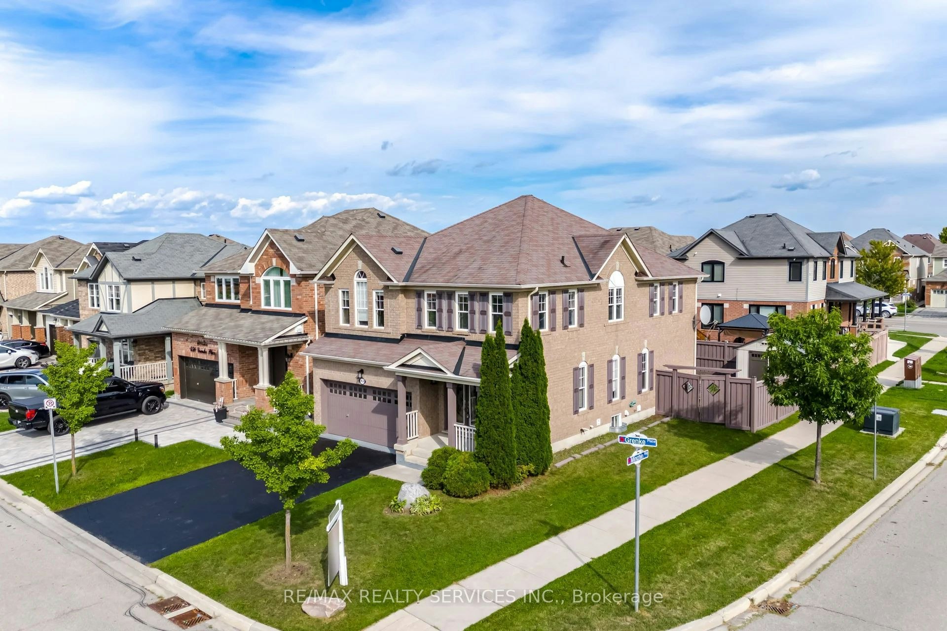 454 Grenke Place, Milton, ON, L9T 7T6