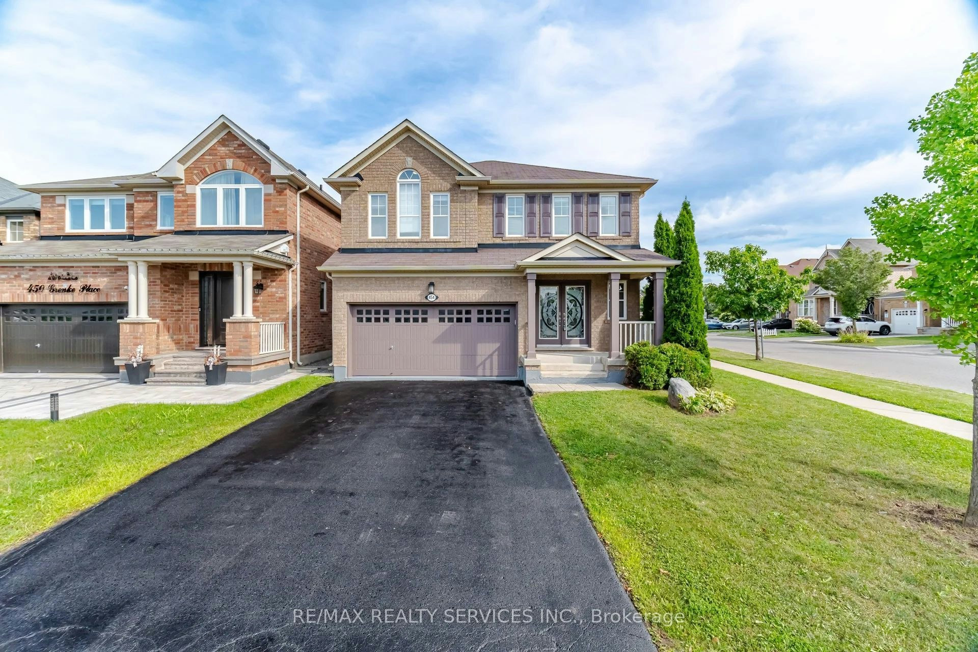 454 Grenke Place, Milton, ON, L9T 7T6