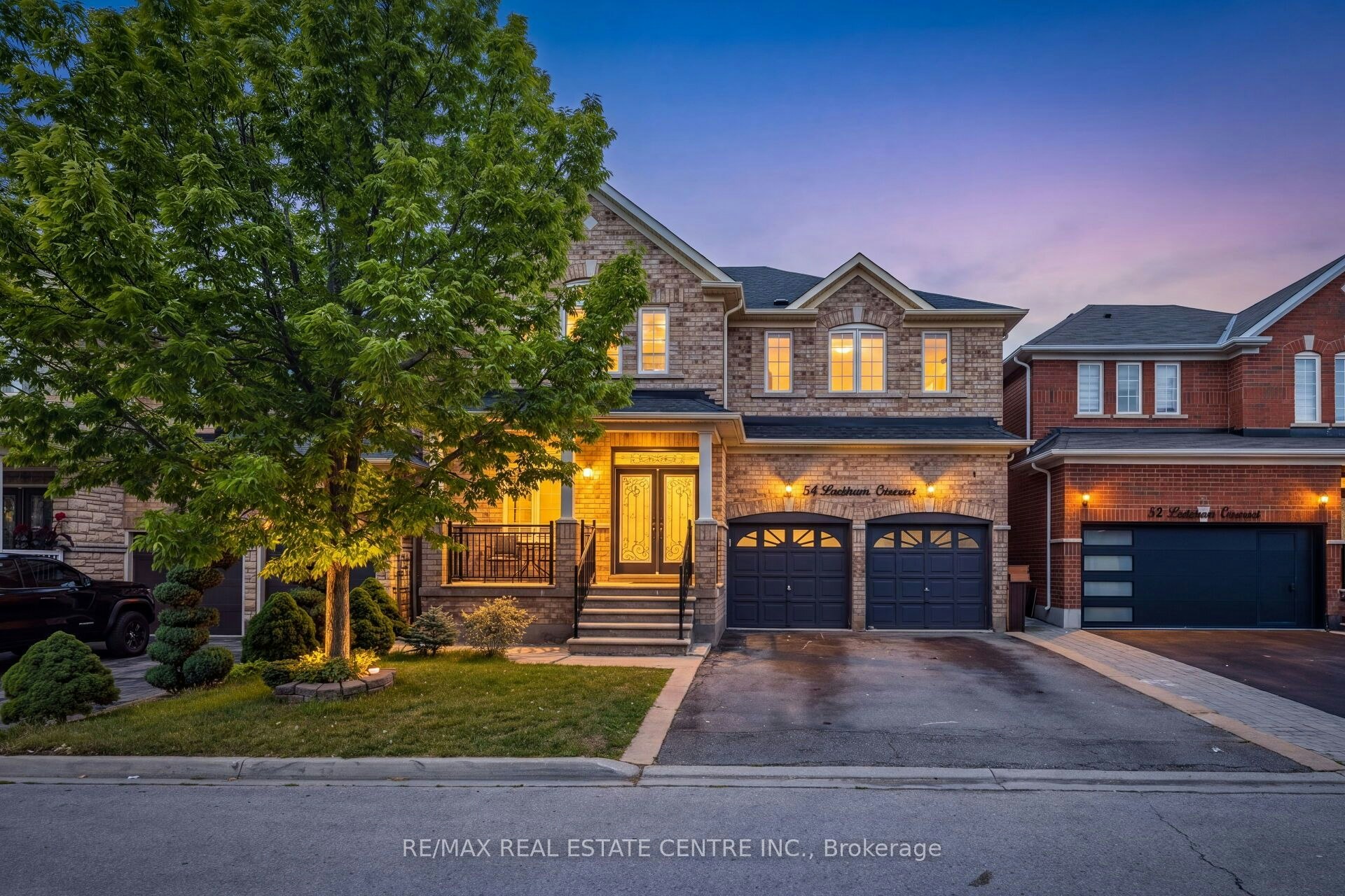 54 Lockburn Crescent, Brampton, ON, L7A 3W8