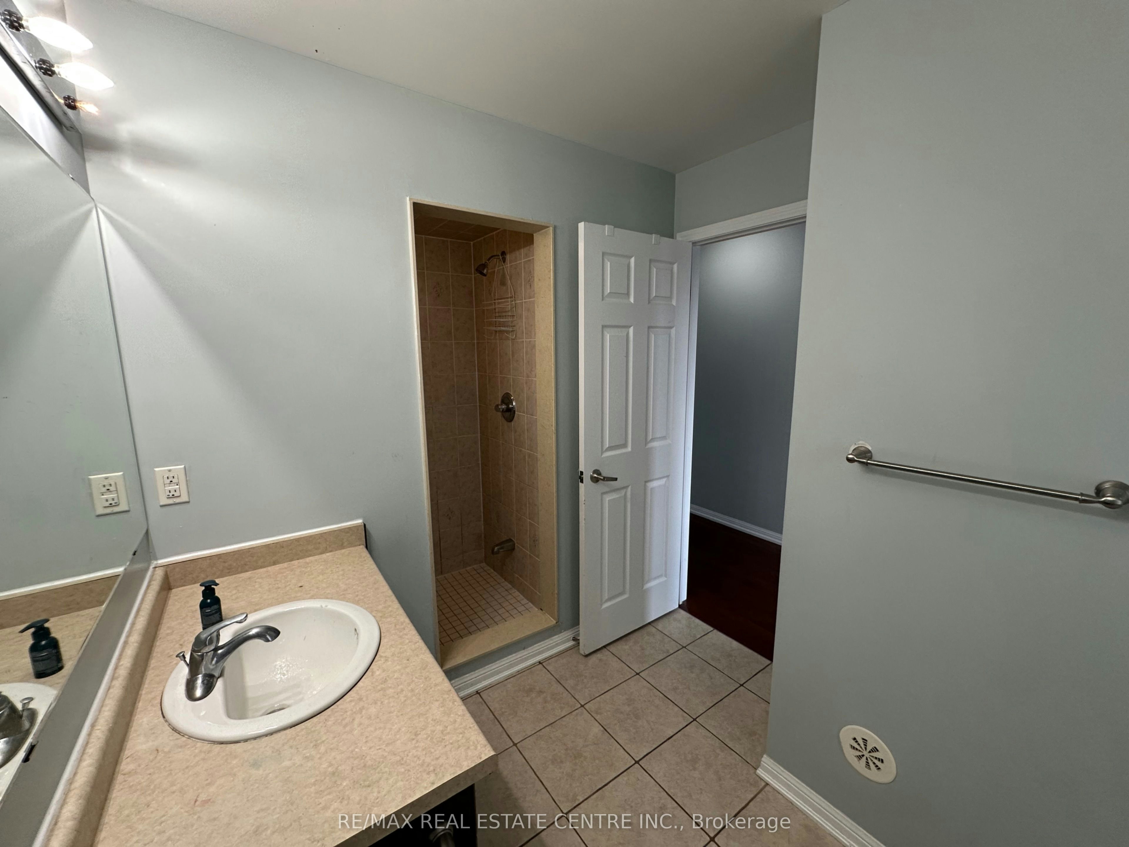 Residential-52 Commuter Drive, Brampton, ON, L7A 0R3 - 25