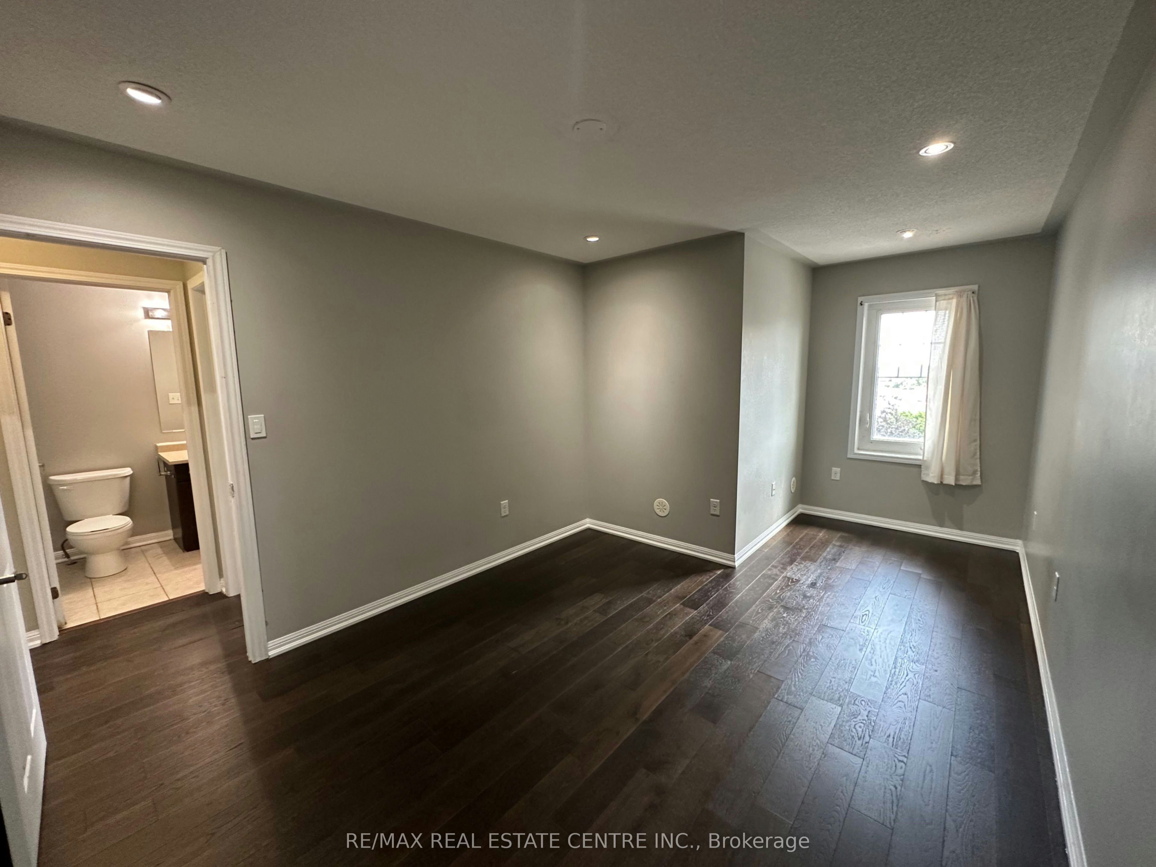 Residential-52 Commuter Drive, Brampton, ON, L7A 0R3 - 34