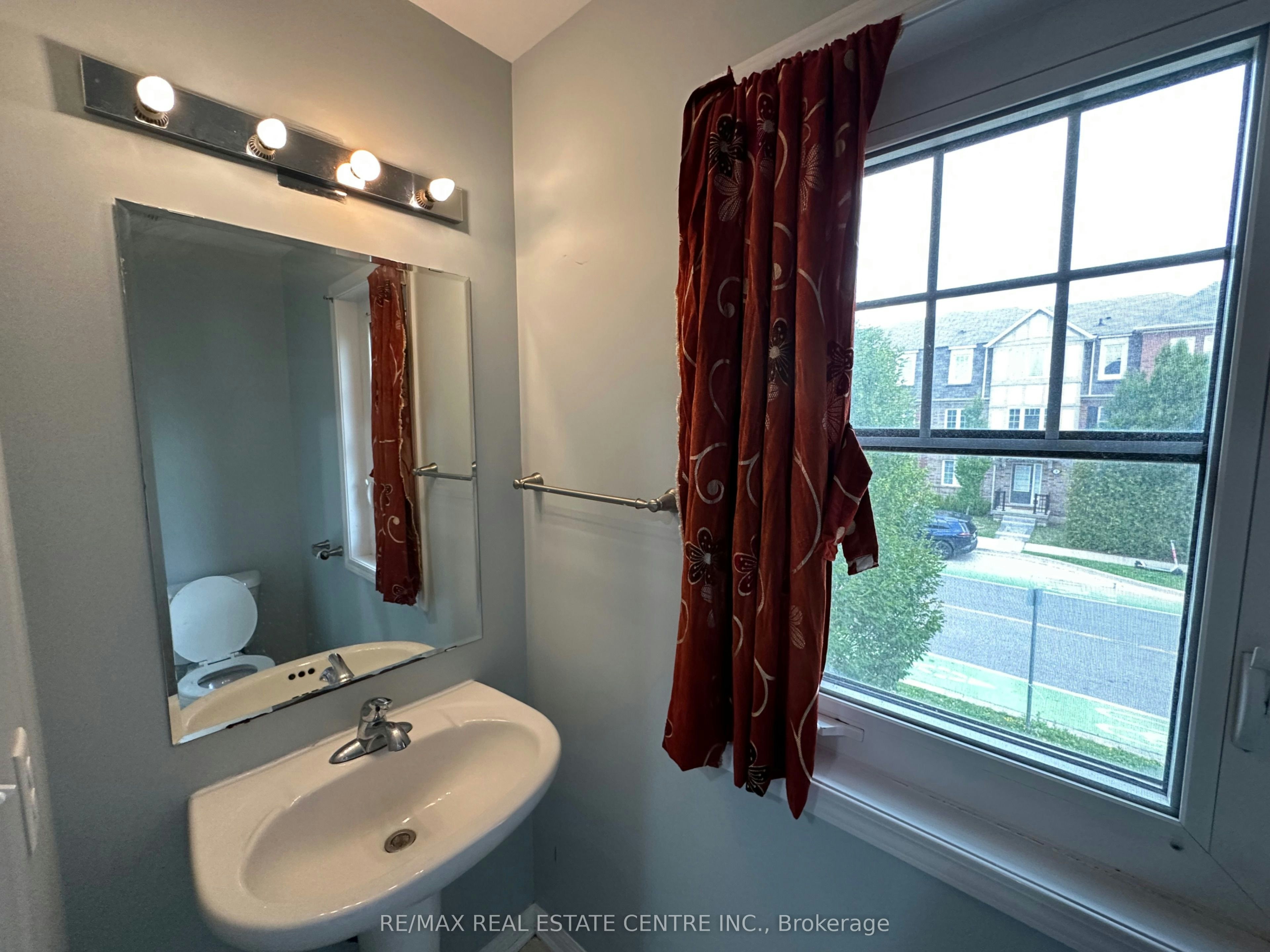 Residential-52 Commuter Drive, Brampton, ON, L7A 0R3 - 19