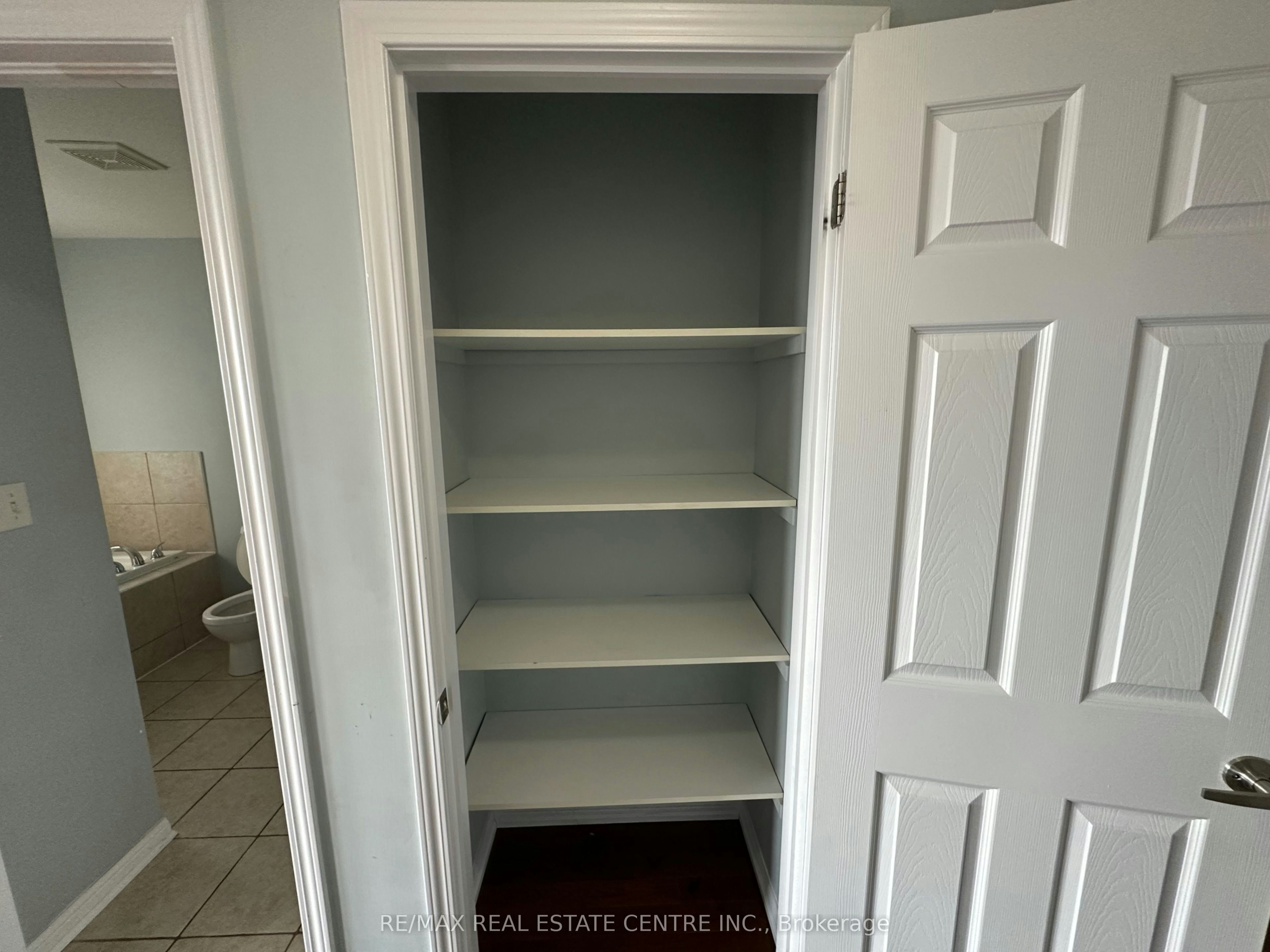 Residential-52 Commuter Drive, Brampton, ON, L7A 0R3 - 23