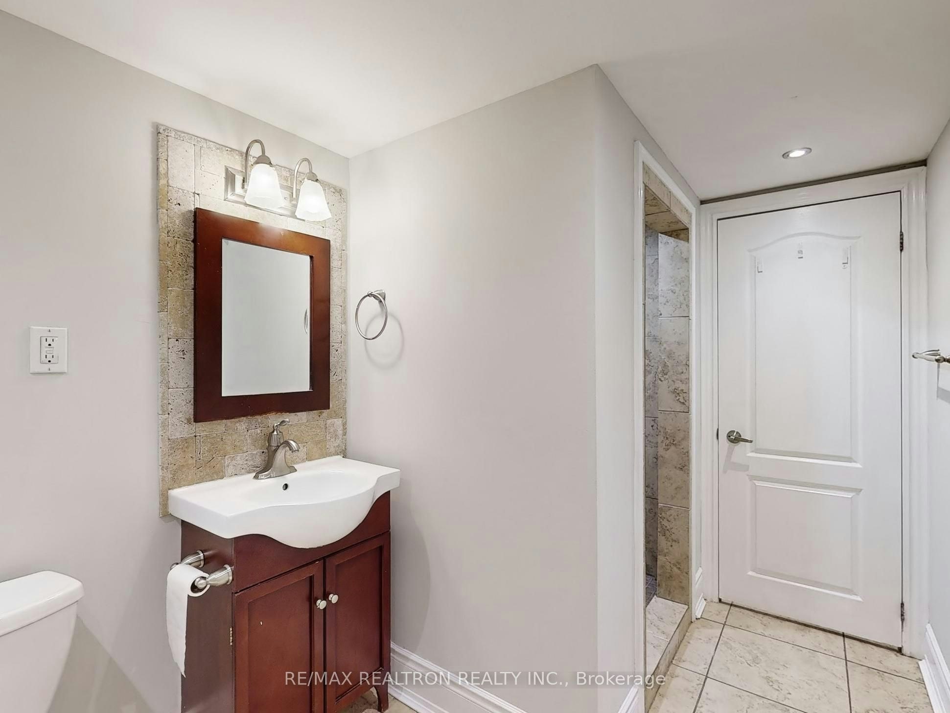 Bsmt-49 Exbury Road, Toronto, ON, M3M 1P9 - 11