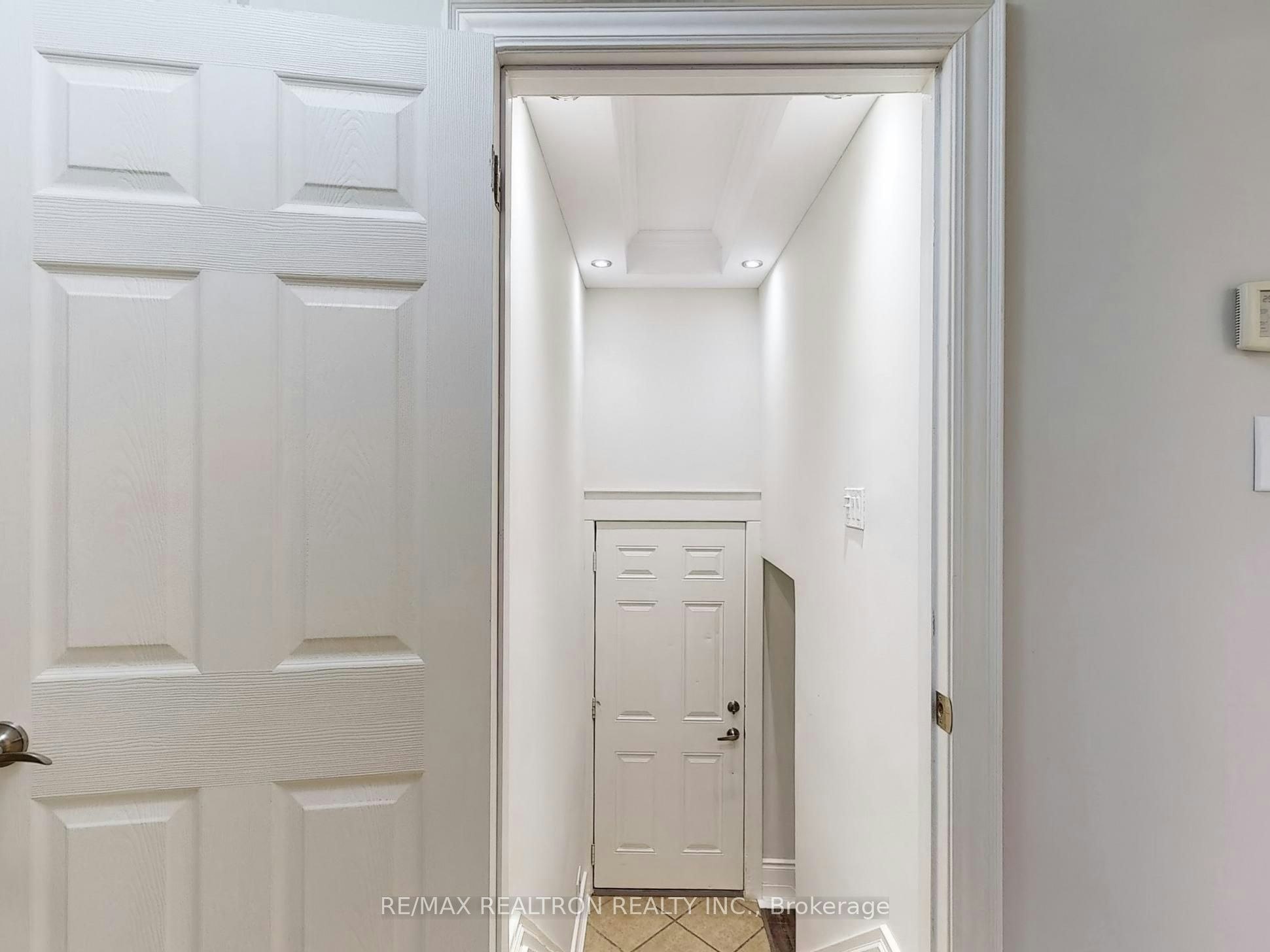 Bsmt-49 Exbury Road, Toronto, ON, M3M 1P9 - 27