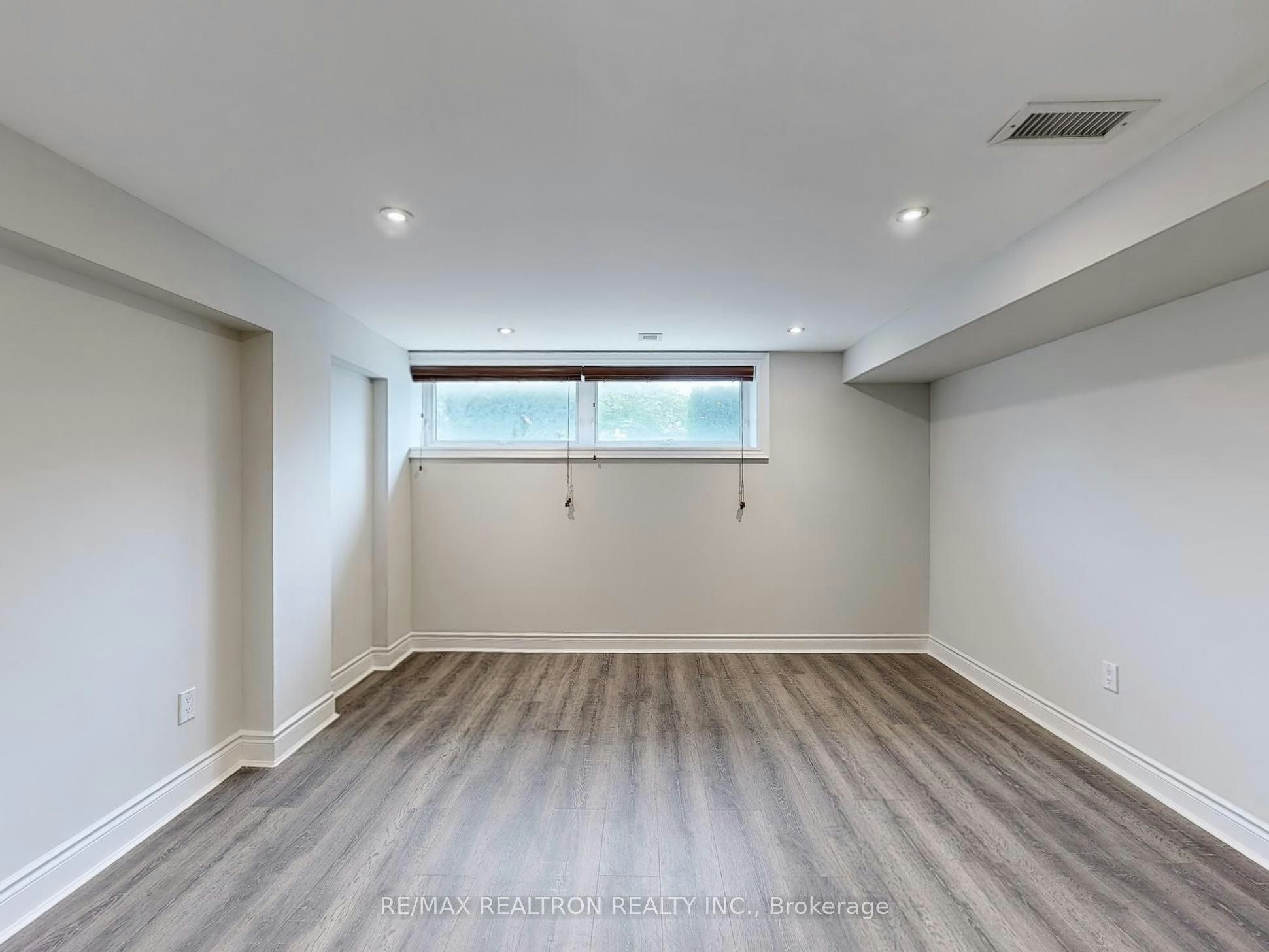 Bsmt-49 Exbury Road, Toronto, ON, M3M 1P9 - 12