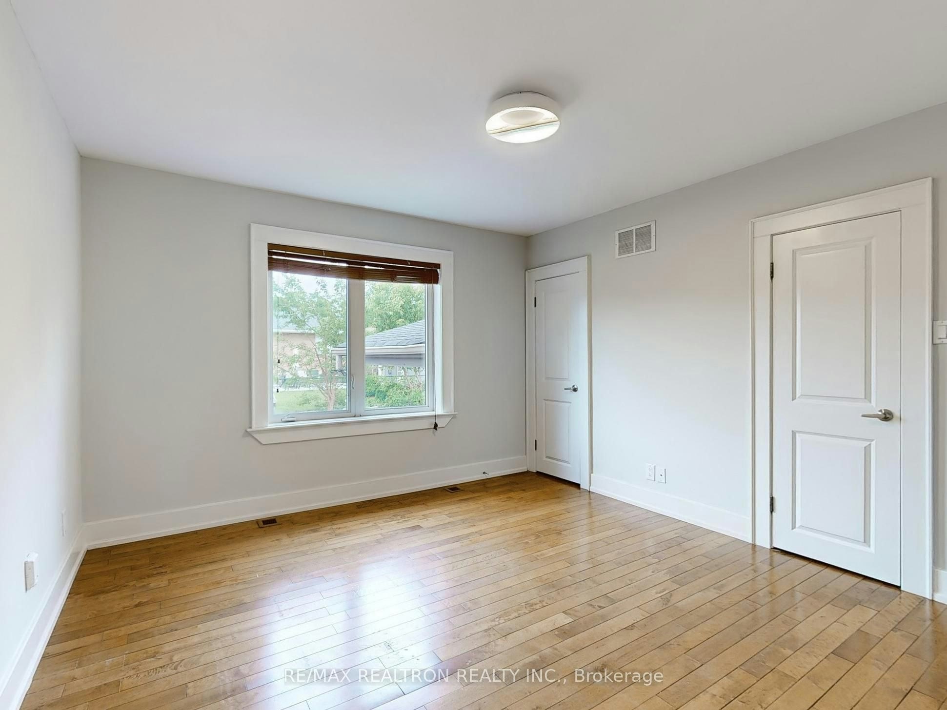 Main Fl-49 Exbury Road, Toronto, ON, M3M 1P9 - 20