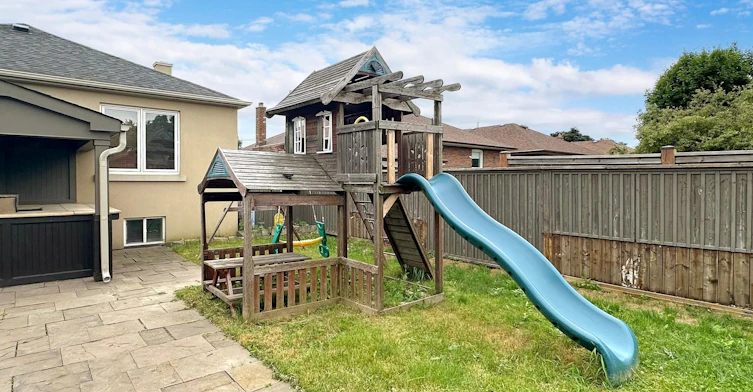 Main Fl-49 Exbury Road, Toronto, ON, M3M 1P9 - 38