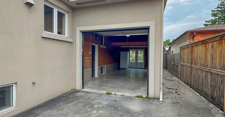 Main Fl-49 Exbury Road, Toronto, ON, M3M 1P9 - 31