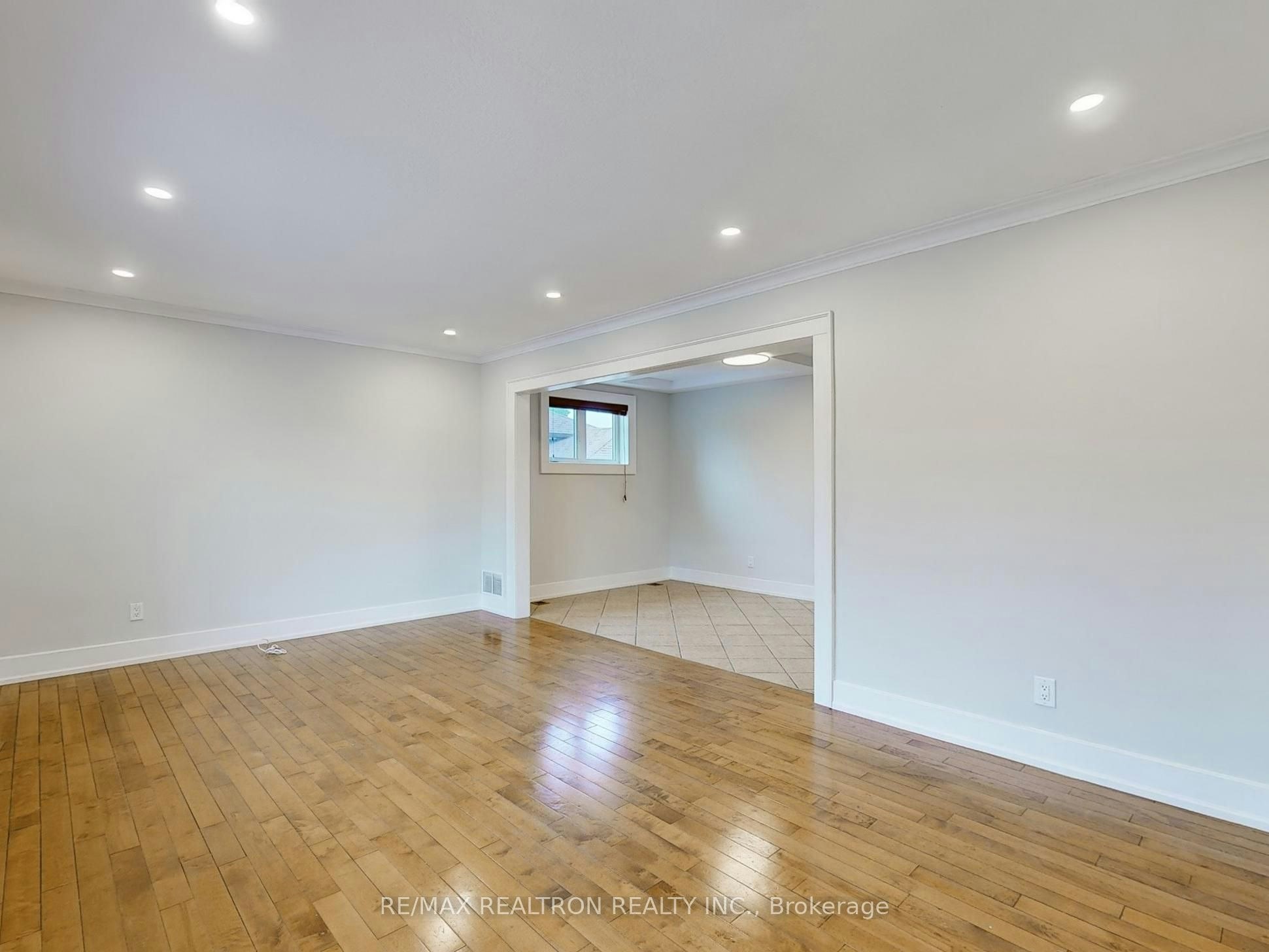 Main Fl-49 Exbury Road, Toronto, ON, M3M 1P9 - 12