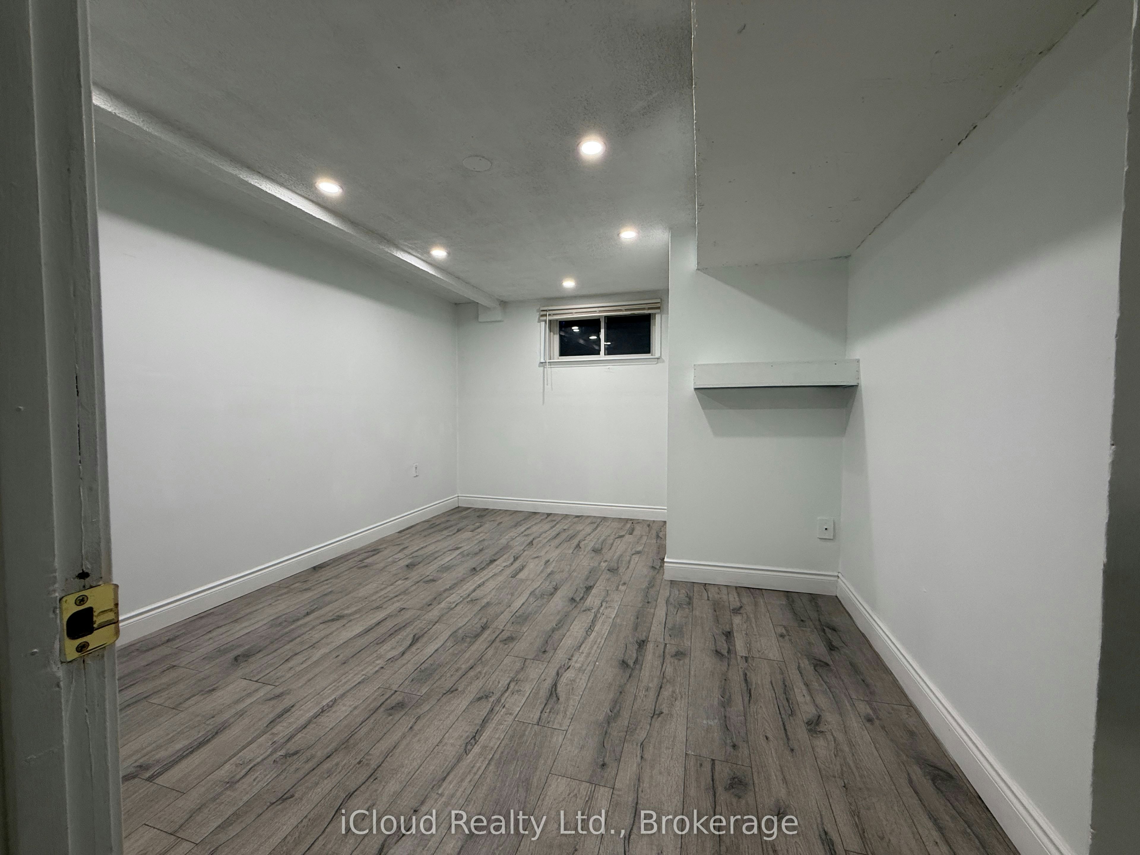 Basement-41 Manitou Crescent N, Brampton, ON, L6S 2Z6 - 6