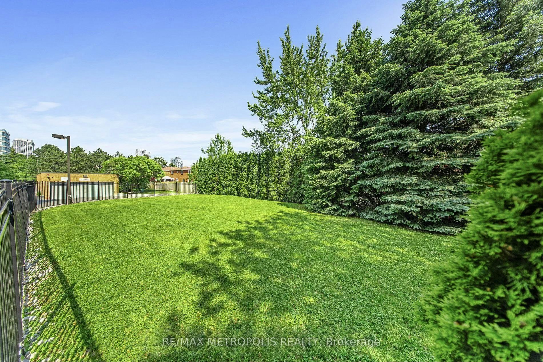 210-300 Webb Drive, Mississauga, ON, L5B 3W3 - 27
