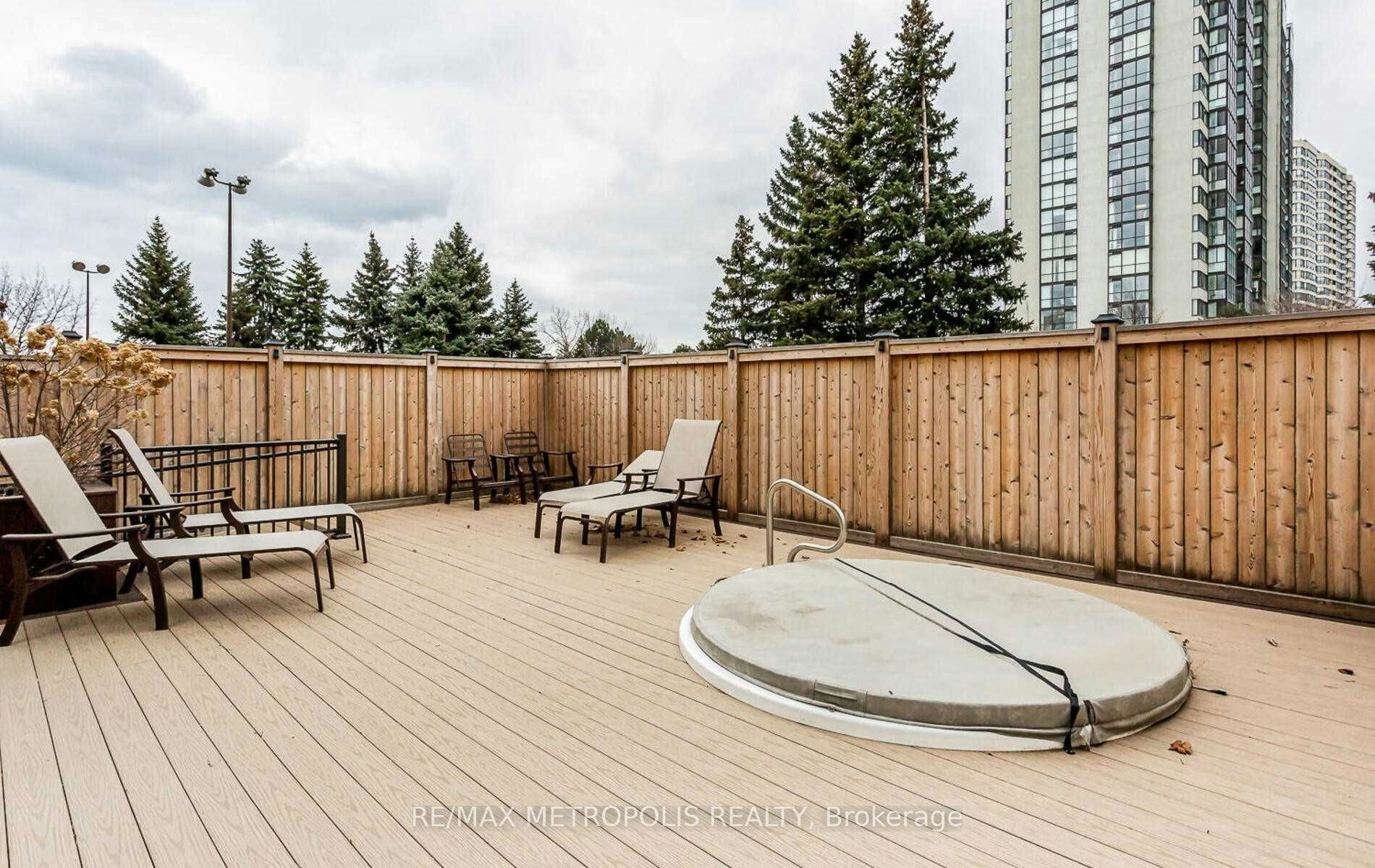 210-300 Webb Drive, Mississauga, ON, L5B 3W3 - 22