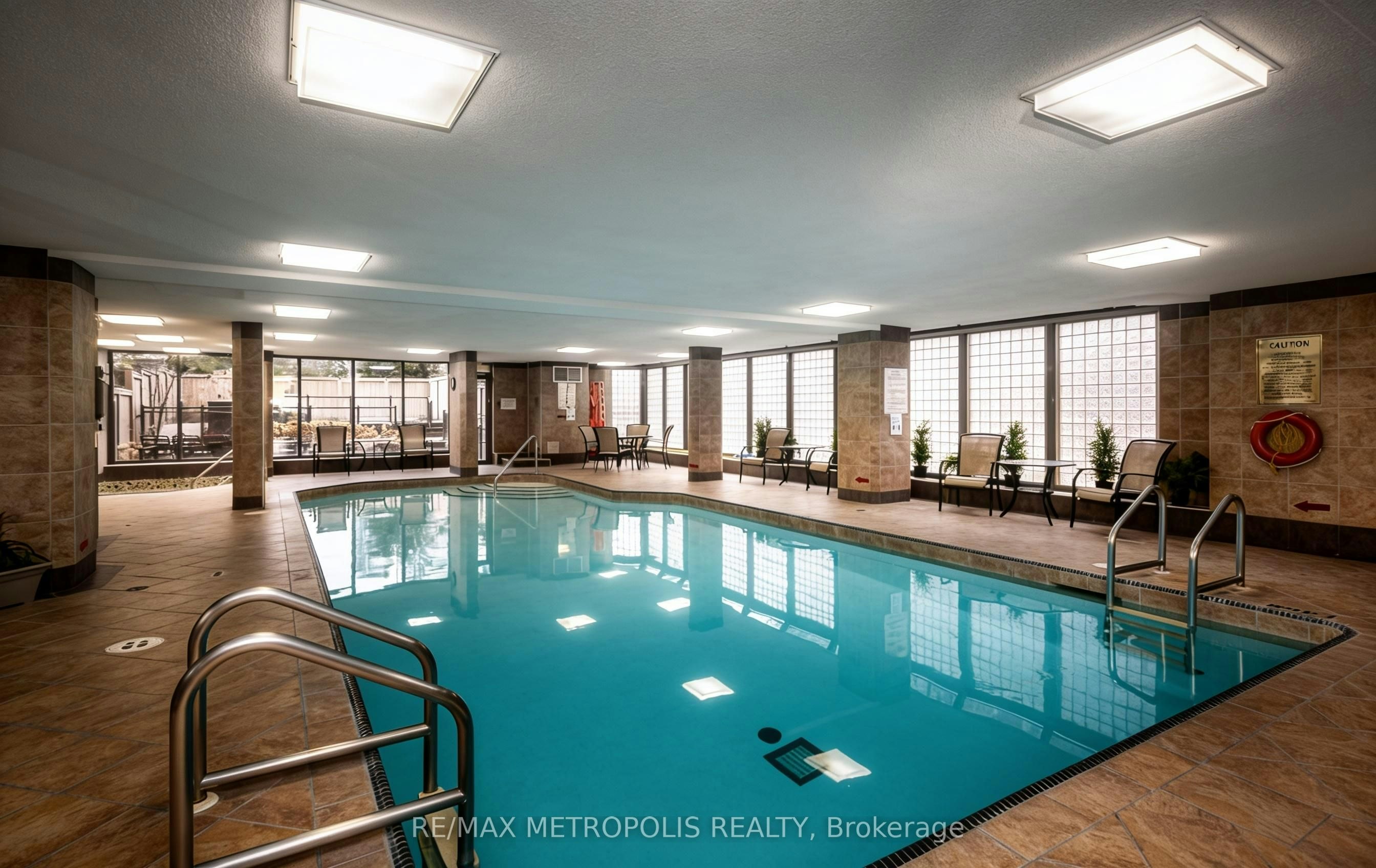 210-300 Webb Drive, Mississauga, ON, L5B 3W3 - 17
