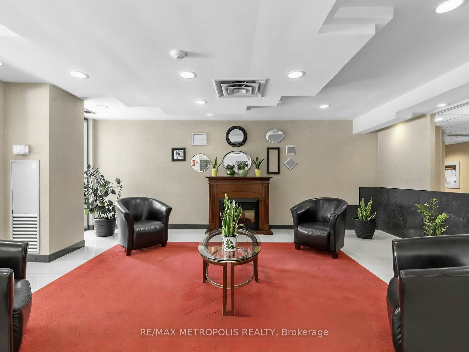 210-300 Webb Drive, Mississauga, ON, L5B 3W3 - 4