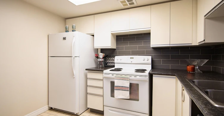 210-300 Webb Drive, Mississauga, ON, L5B 3W3 - 8