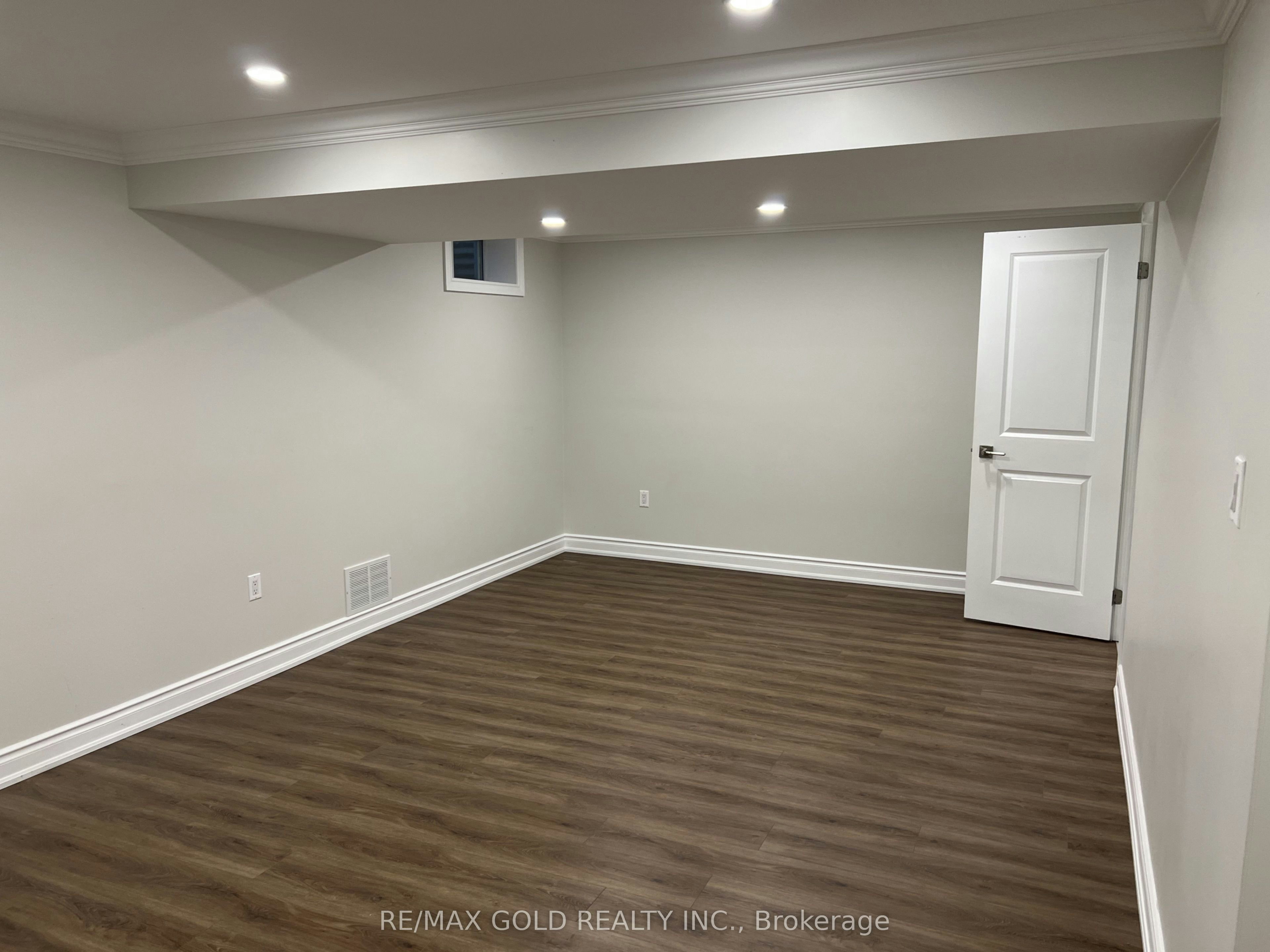 Lower-3125 Lednier Terrace, Mississauga, ON, L4Y 3Z9 - 10