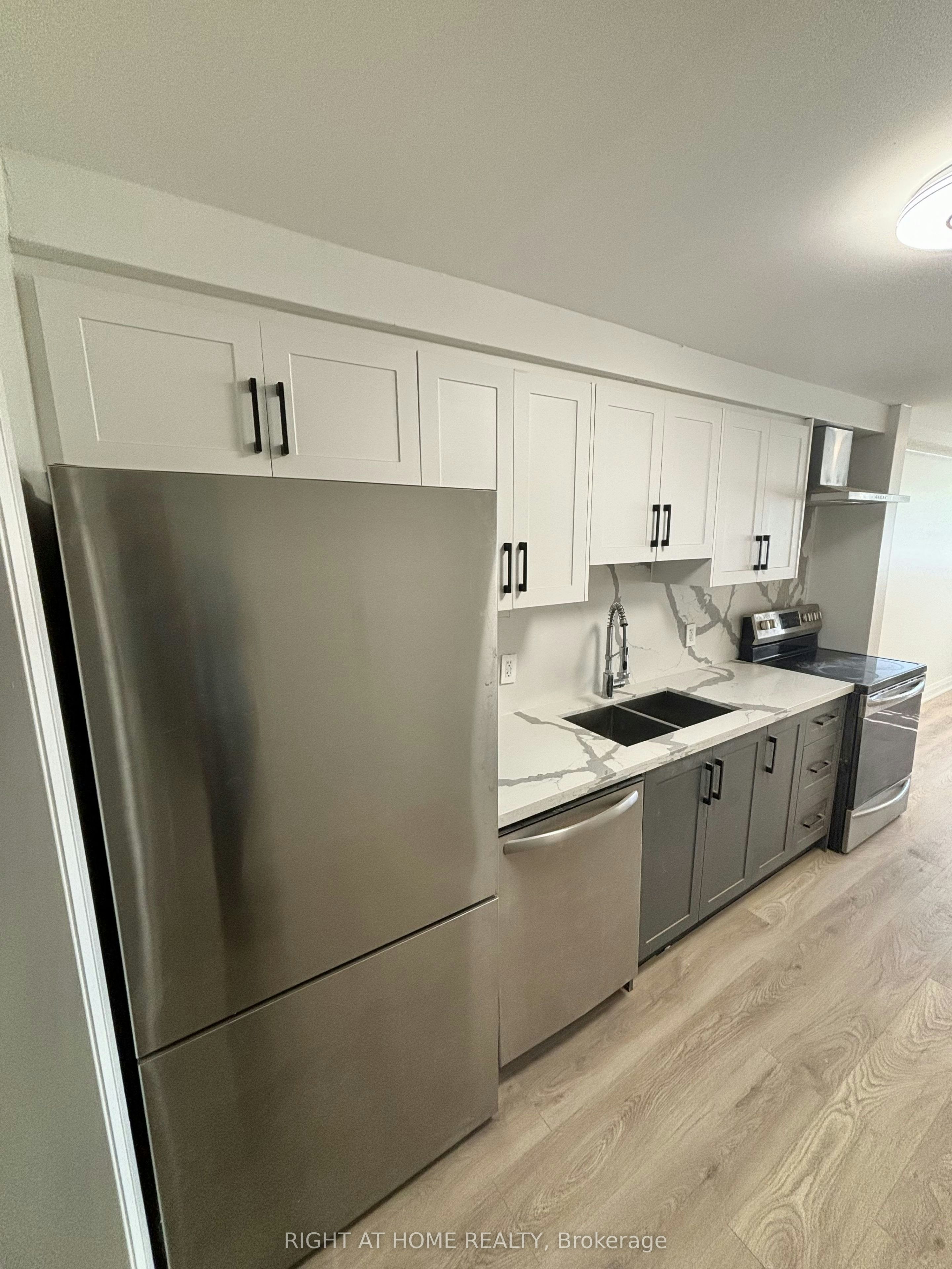 1-31 Wesley Street, Toronto, ON, M8Y 2W5 - 9