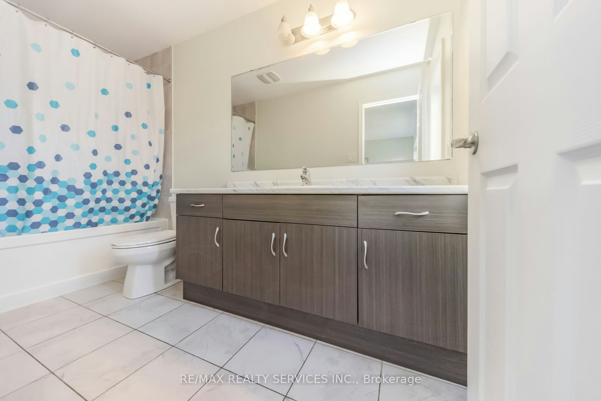 Upper-39 Baycliffe Crescent, Brampton, ON, L7A 0S5 - 39