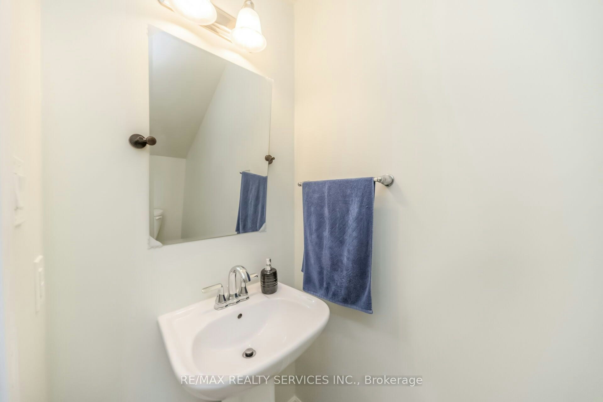 Upper-39 Baycliffe Crescent, Brampton, ON, L7A 0S5 - 19