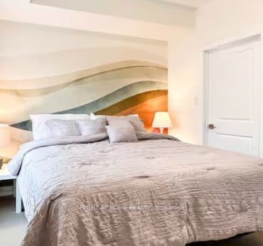 2nd Floor rear-127 Frederick Tisdale Drive, Toronto, ON, M3K 2B8 - 2