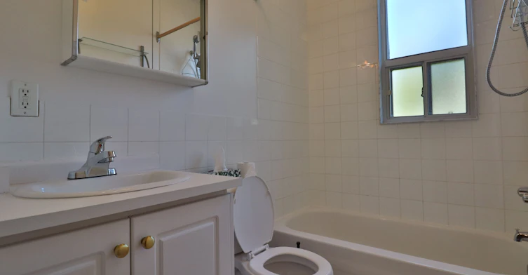 2ND FLR-881 Lansdowne Avenue, Toronto, ON, M6H 3Z2 - 5