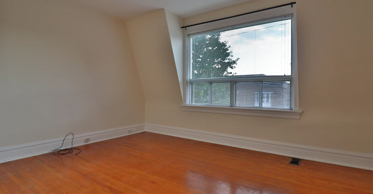 2ND FLR-881 Lansdowne Avenue, Toronto, ON, M6H 3Z2 - 2