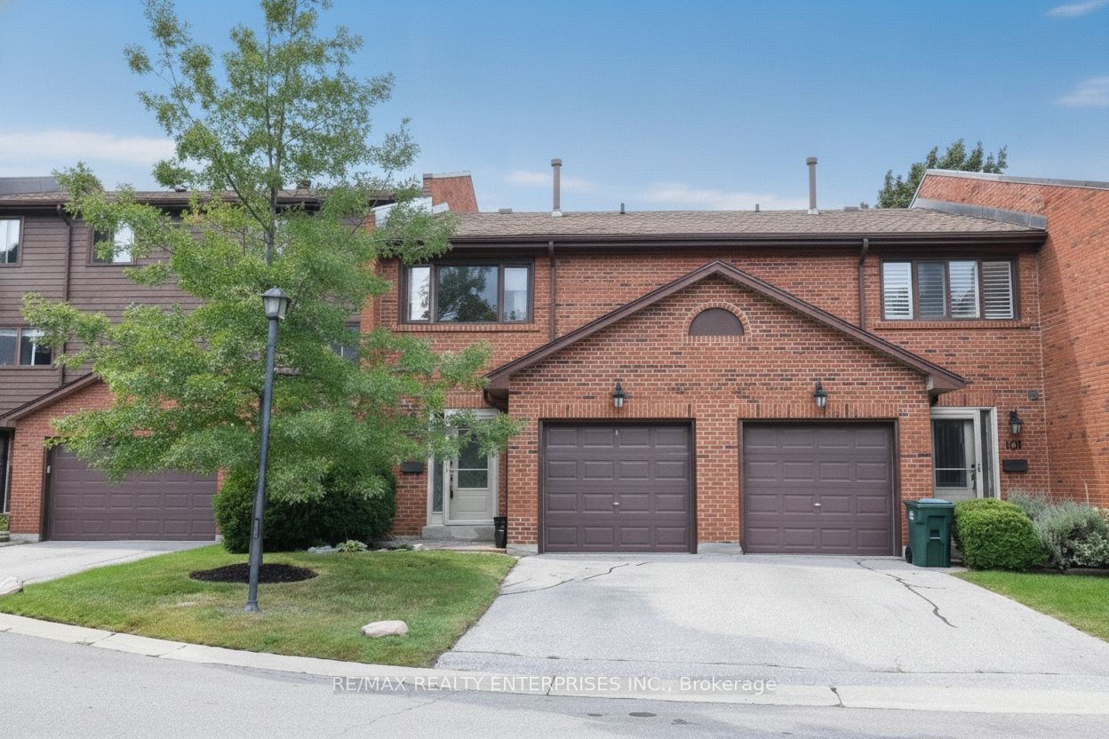 102-4165 Fieldgate Drive, Mississauga, ON, L4W 2M9