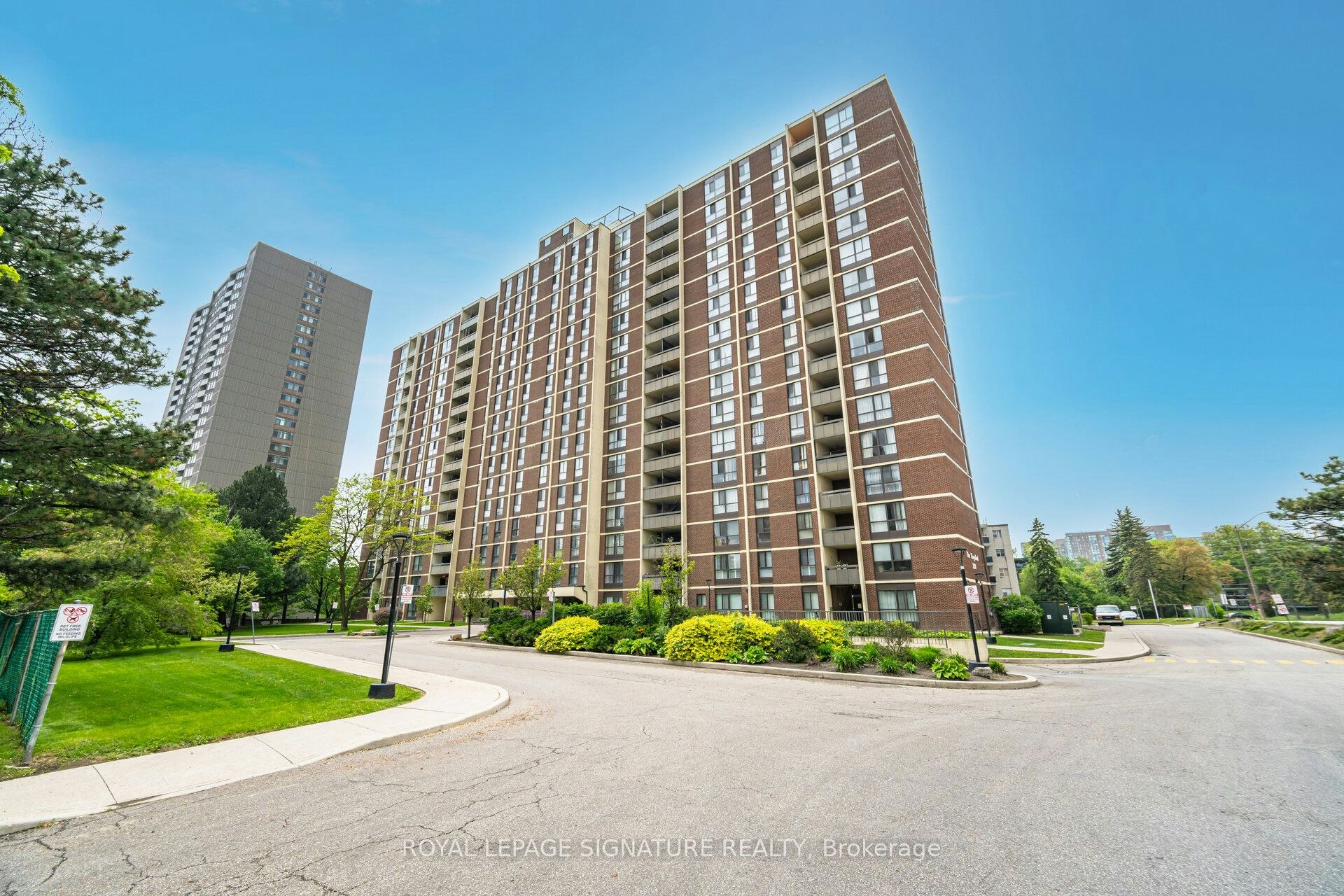 1003-3170 Kirwin Avenue, Mississauga, ON, L5A 3R1