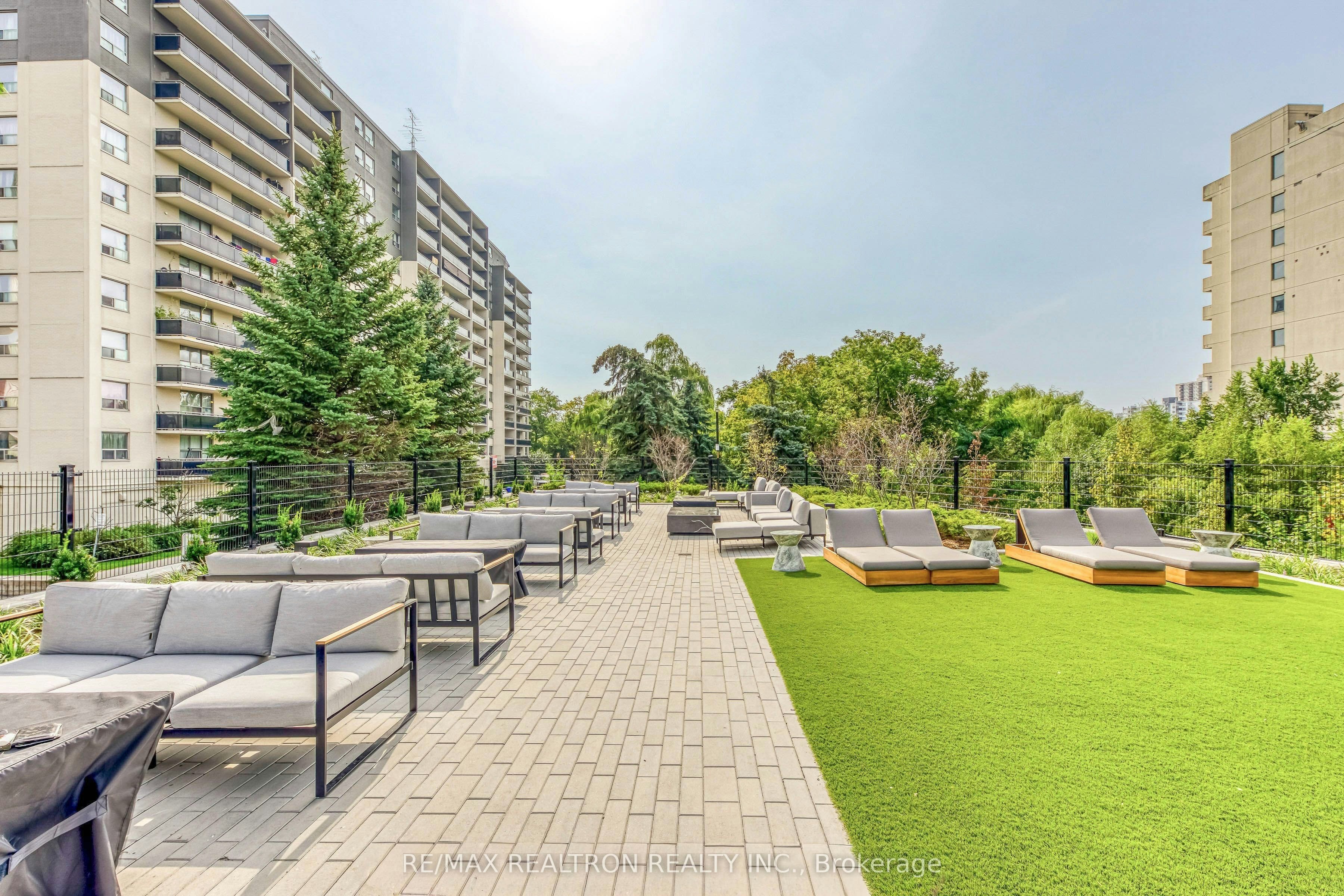 410-86 Dundas Street E, Mississauga, ON, L5A 0B1 - 42