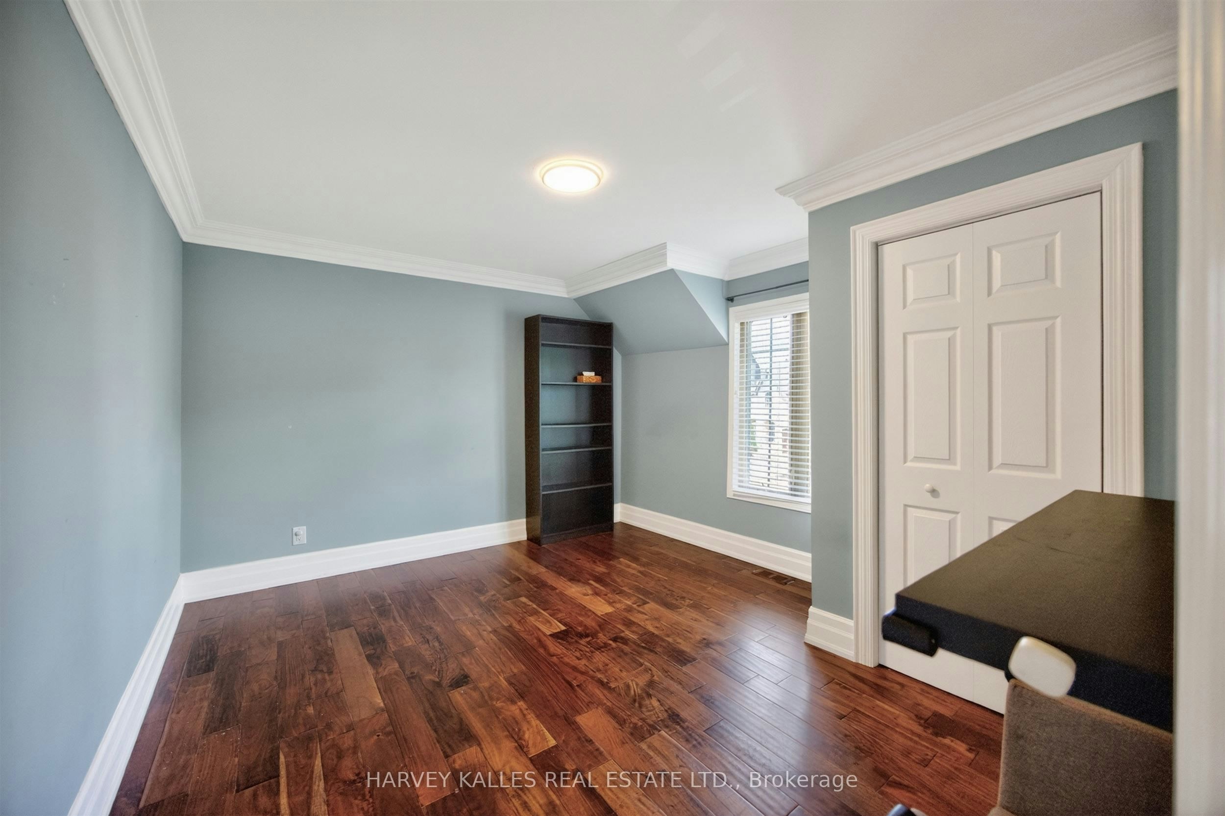17 Lockheed Boulevard, Toronto, ON, M9P 2H5 - 23