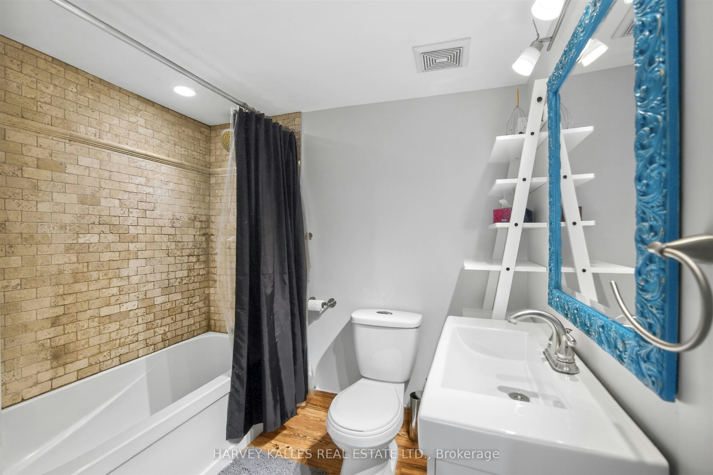 17 Lockheed Boulevard, Toronto, ON, M9P 2H5 - 35