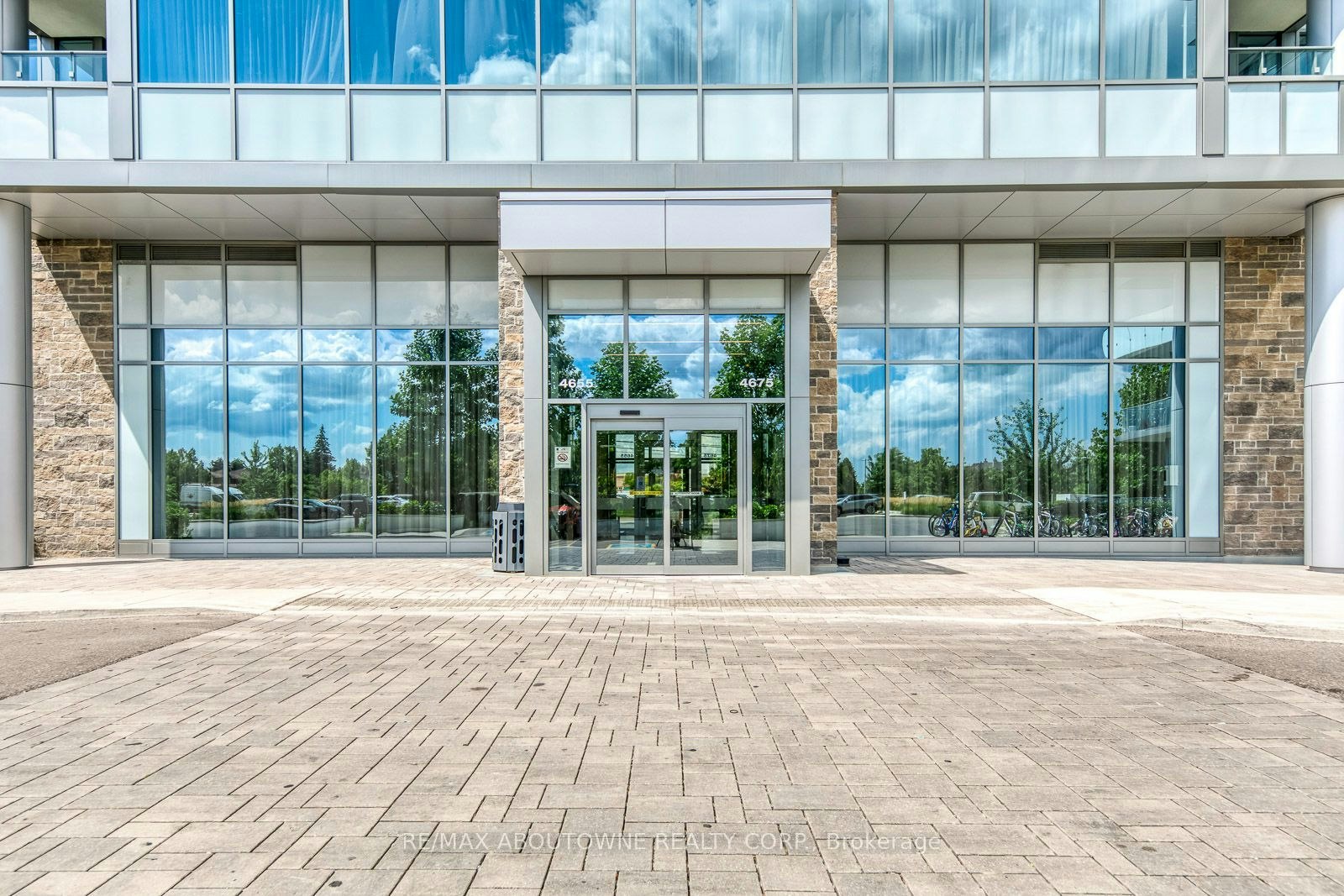 1709-4675 Metcalfe Avenue, Mississauga, ON, L5M 0Z8 - 4