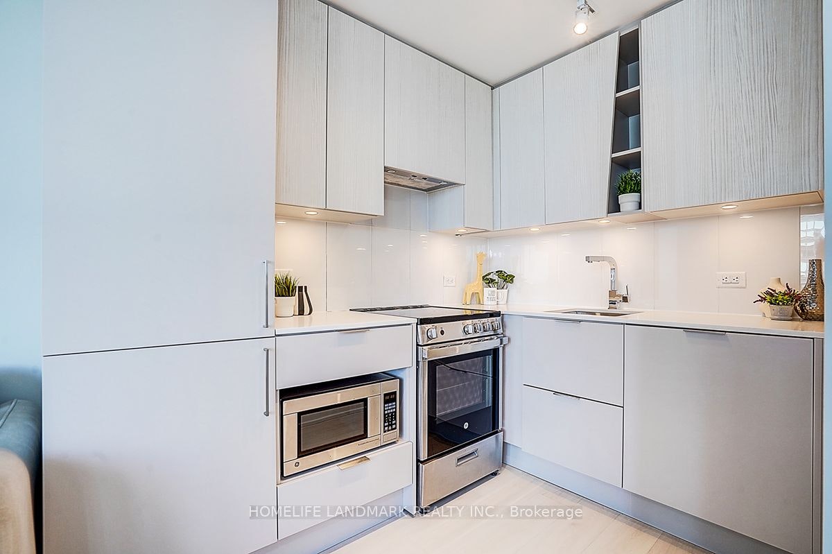 3710-3900 Confederation Parkway, Mississauga, ON, L5B 0M3 - 27