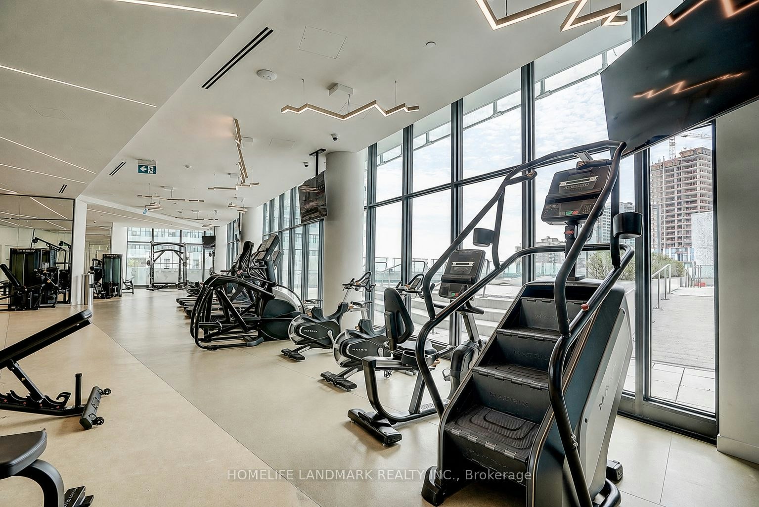 3710-3900 Confederation Parkway, Mississauga, ON, L5B 0M3 - 46
