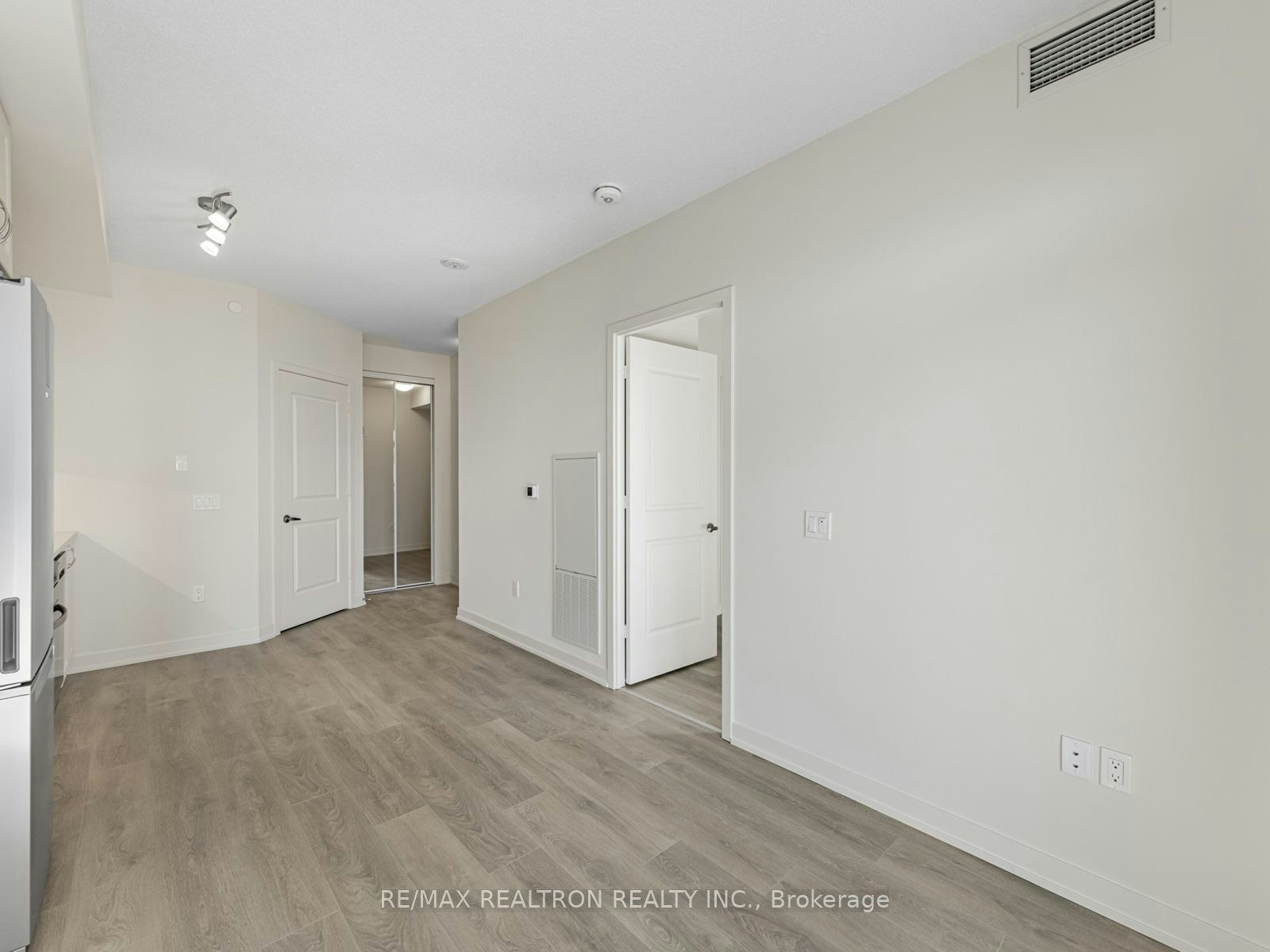 4106-38 Annie Craig Drive, Toronto, ON, M8V 0G9 - 10