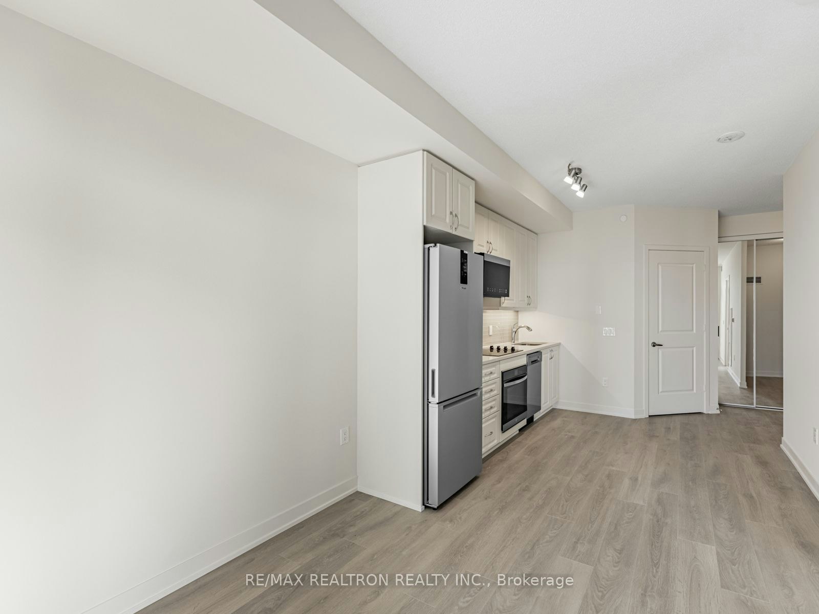 4106-38 Annie Craig Drive, Toronto, ON, M8V 0G9 - 9