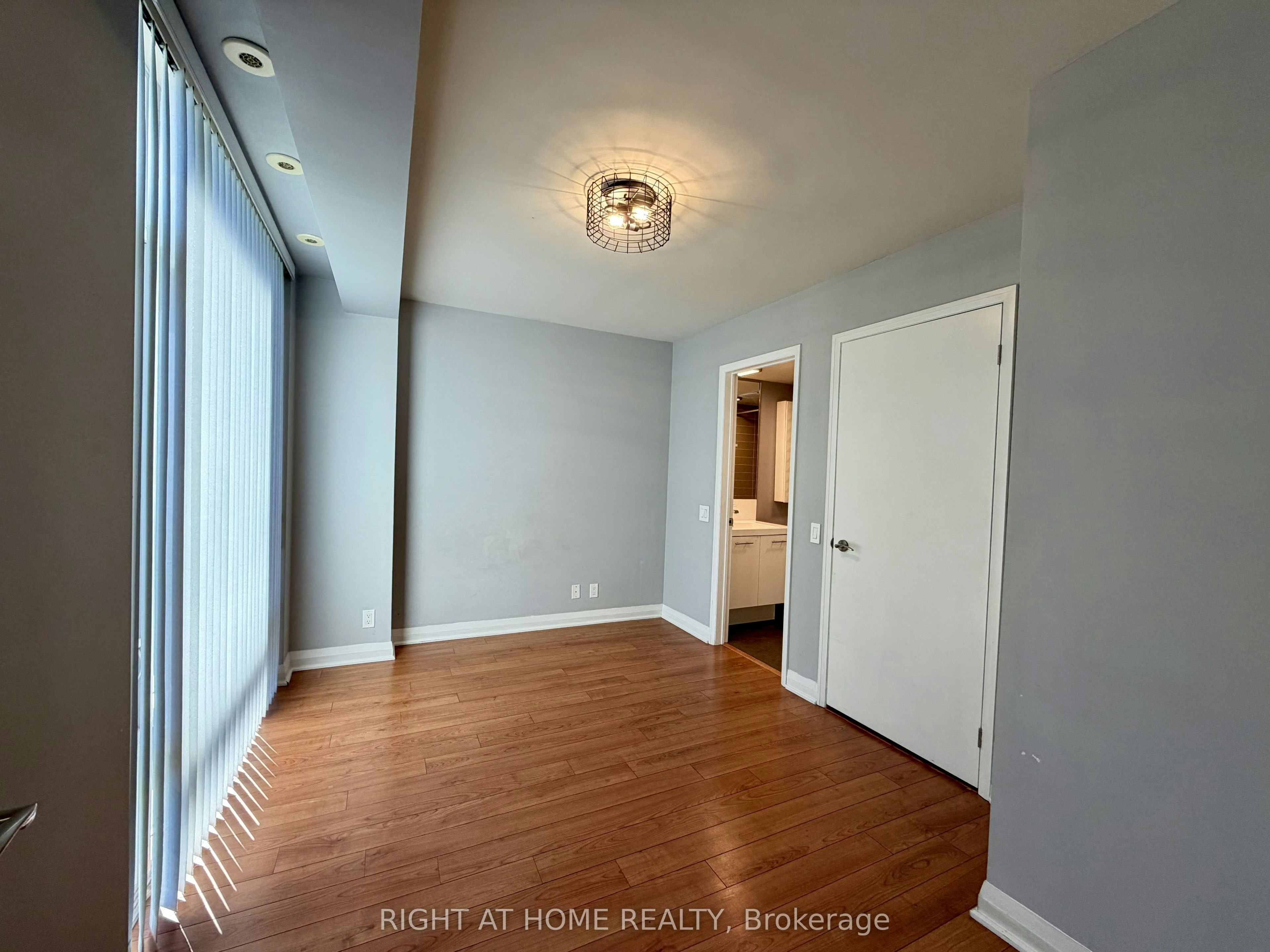 1-15 Valhalla Inn Road, Toronto, ON, M9B 1S9 - 35
