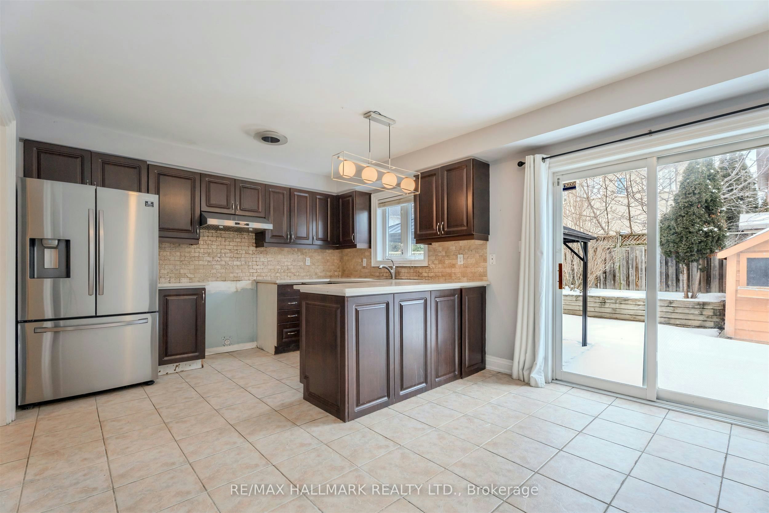 241 Featherstone Road, Milton, ON, L9T 7C3