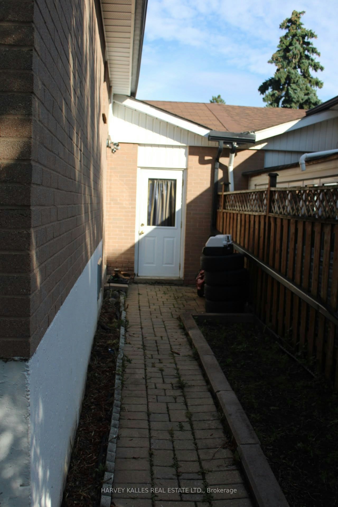 102 Goldcrest Road, Brampton, ON, L6S 1H2 - 13