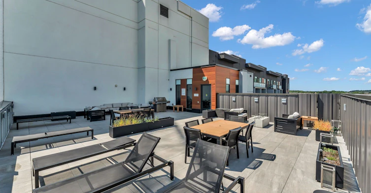 416-95 Dundas Street W, Oakville, ON, L6M 5N4 - 33