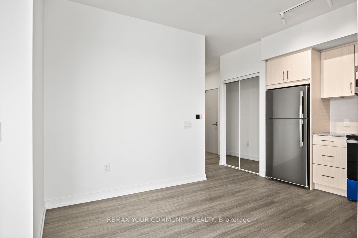 1802-4010 Eglinton Avenue, Toronto, ON, M9A 0G5 - 5