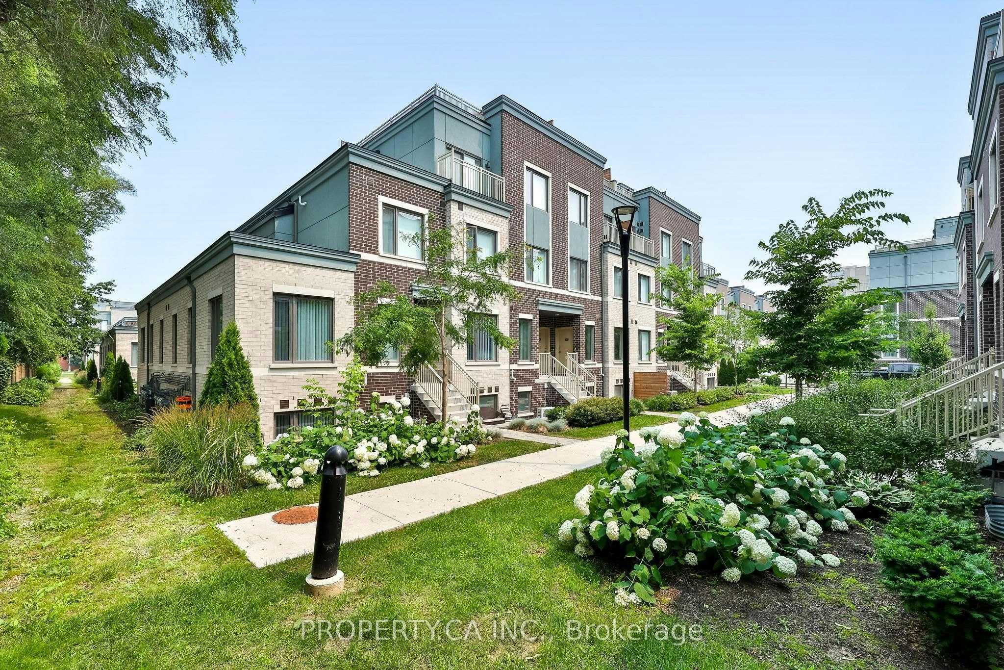 86-20 William Jackson Way, Toronto, ON, M8V 0J7