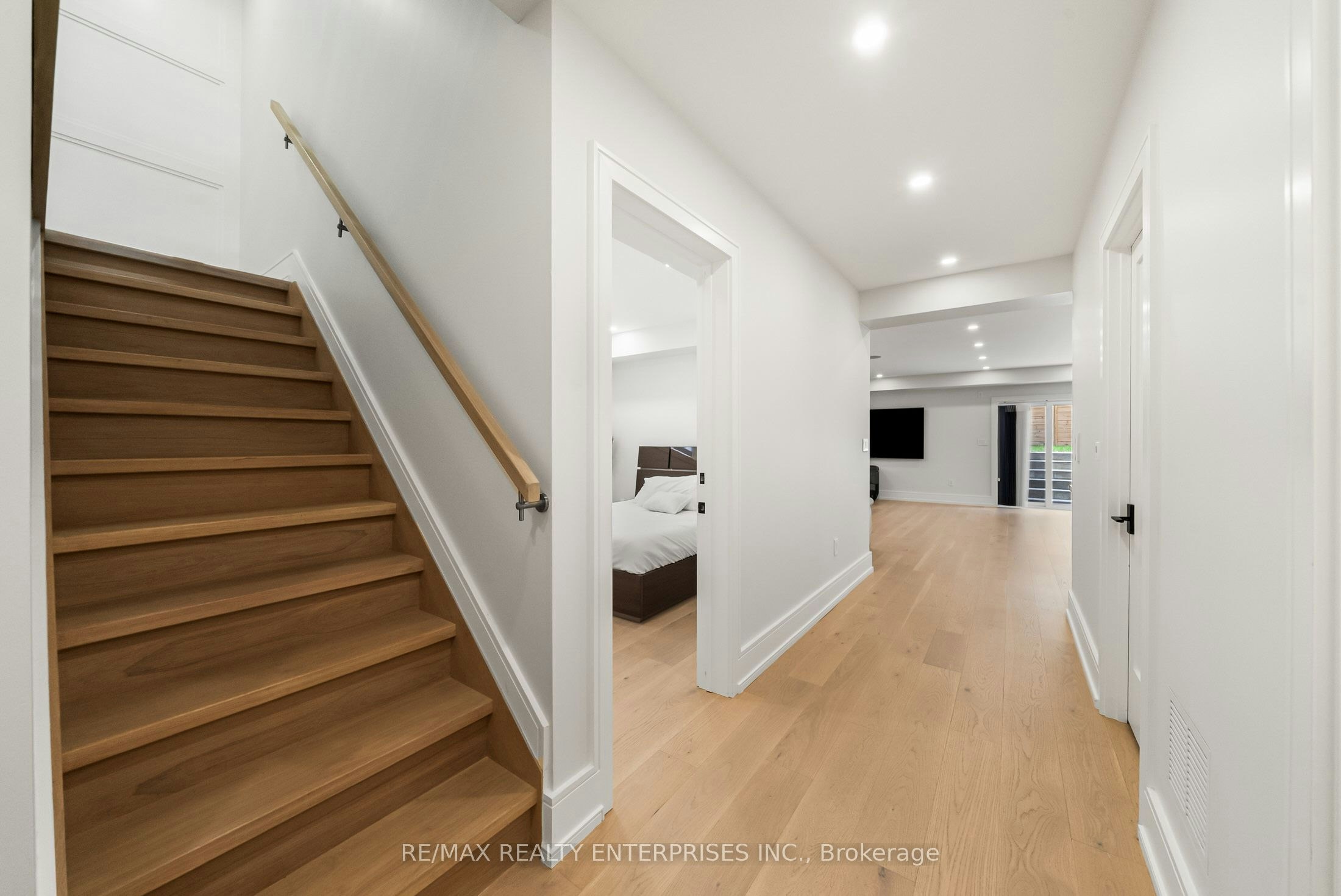 1362 Kenmuir Avenue, Mississauga, ON, L5G 4B4 - 32