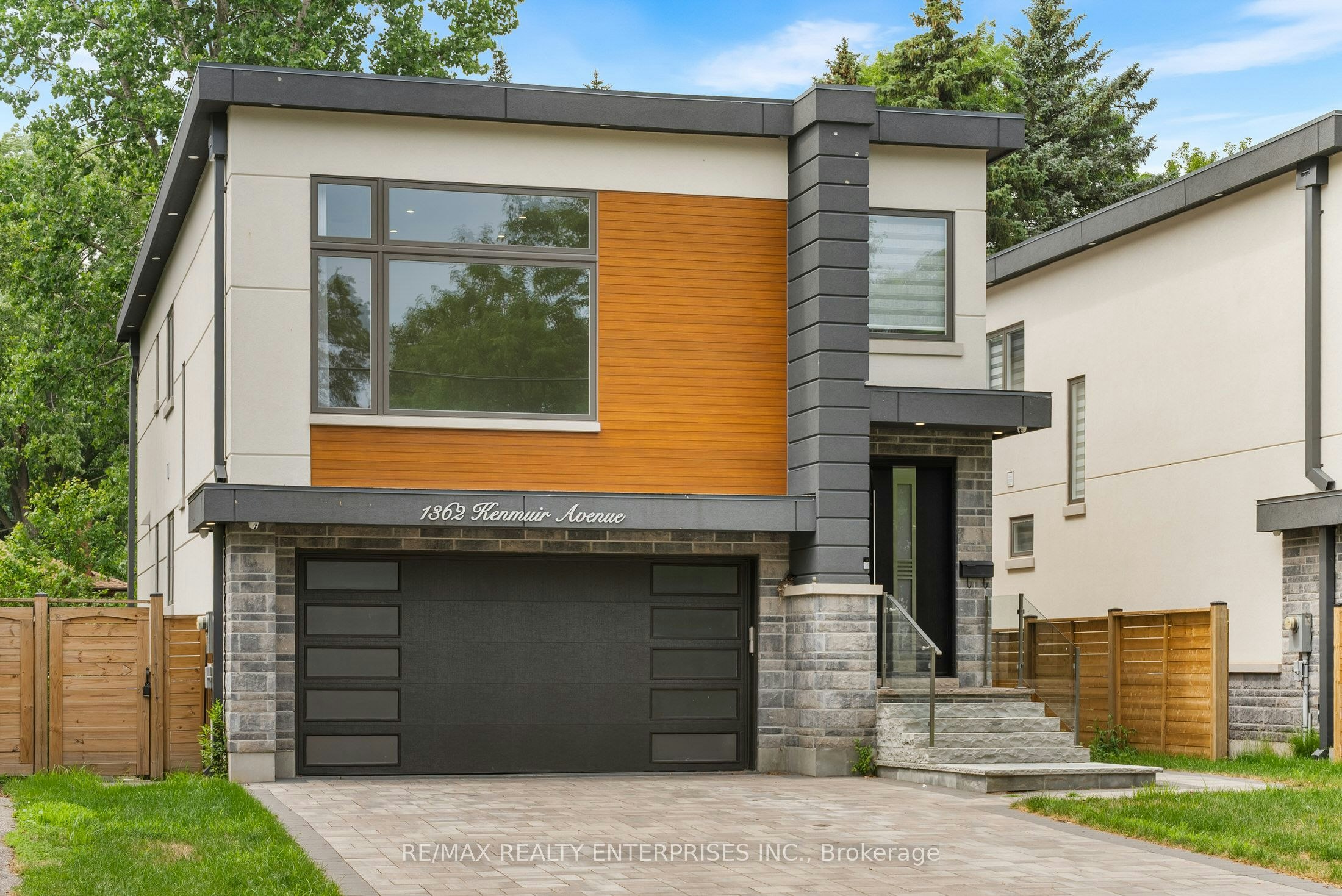 1362 Kenmuir Avenue, Mississauga, ON, L5G 4B4 - 2